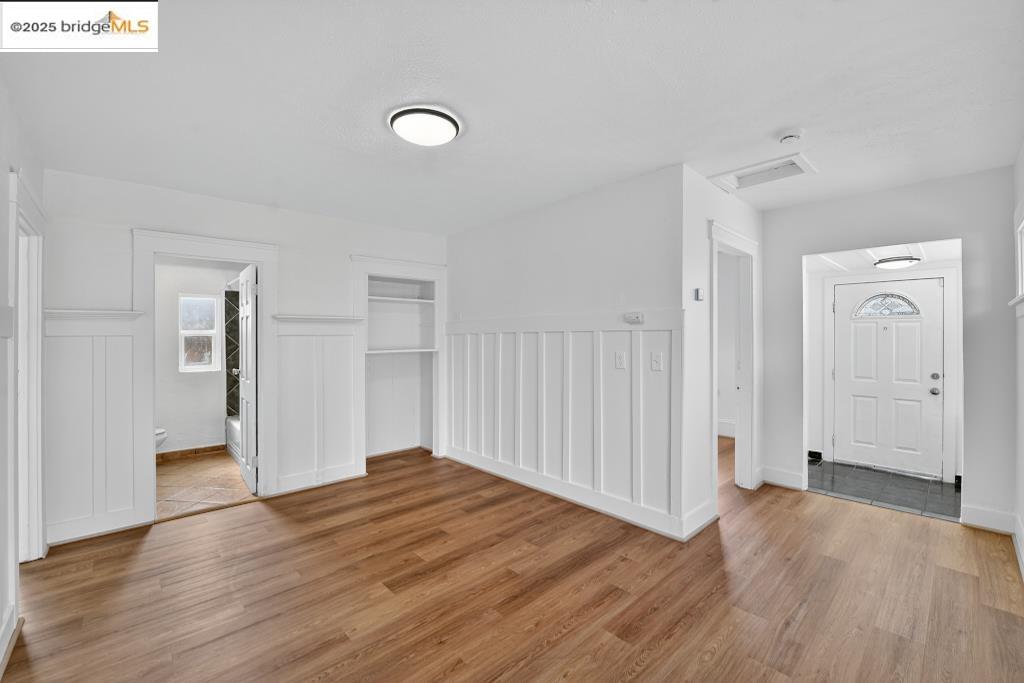 Detail Gallery Image 8 of 39 For 4114 E 17th St, Oakland,  CA 94601 - – Beds | – Baths