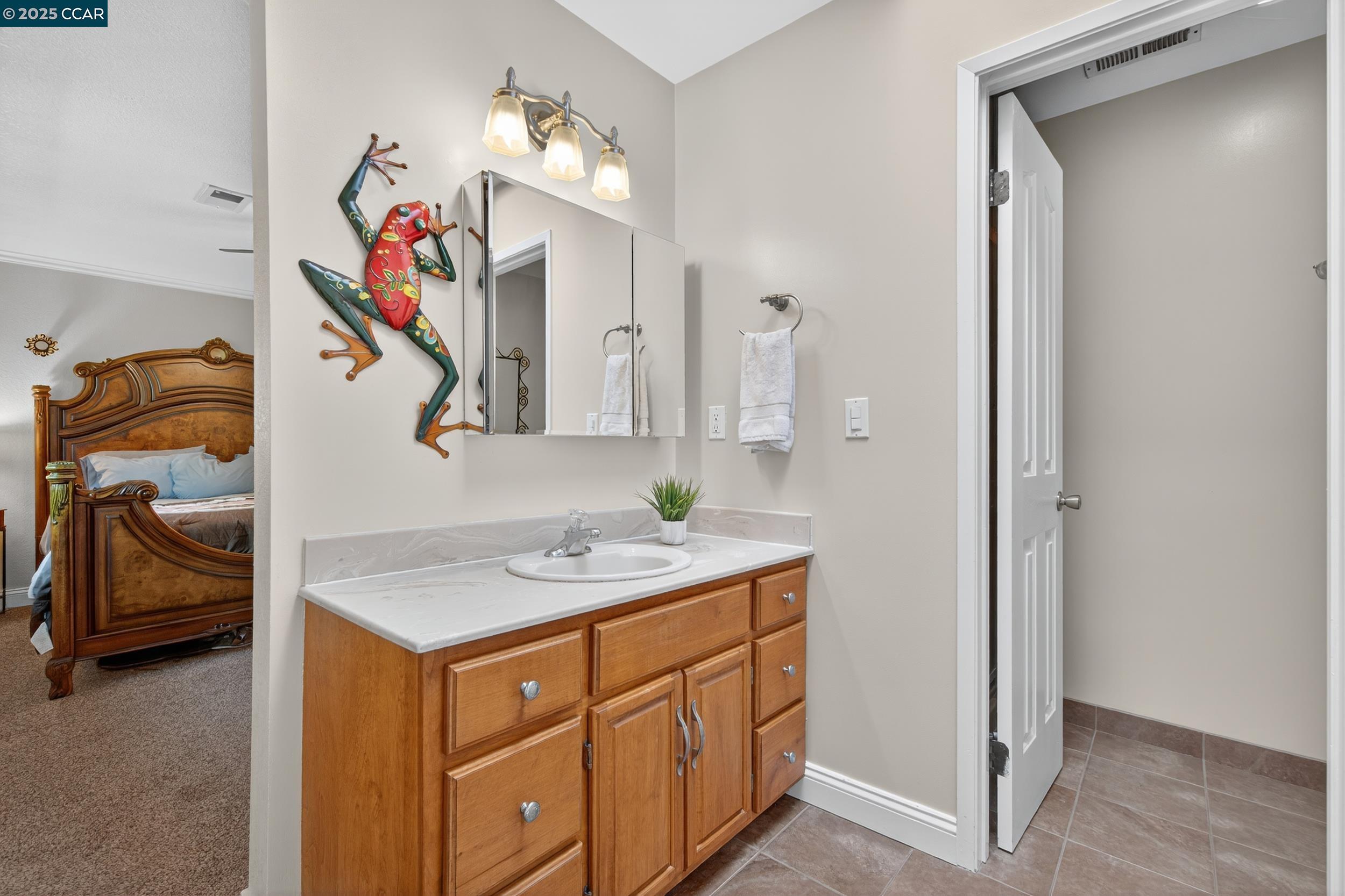 Detail Gallery Image 38 of 53 For 1827 Leo Ln, Concord,  CA 94521 - 4 Beds | 2 Baths