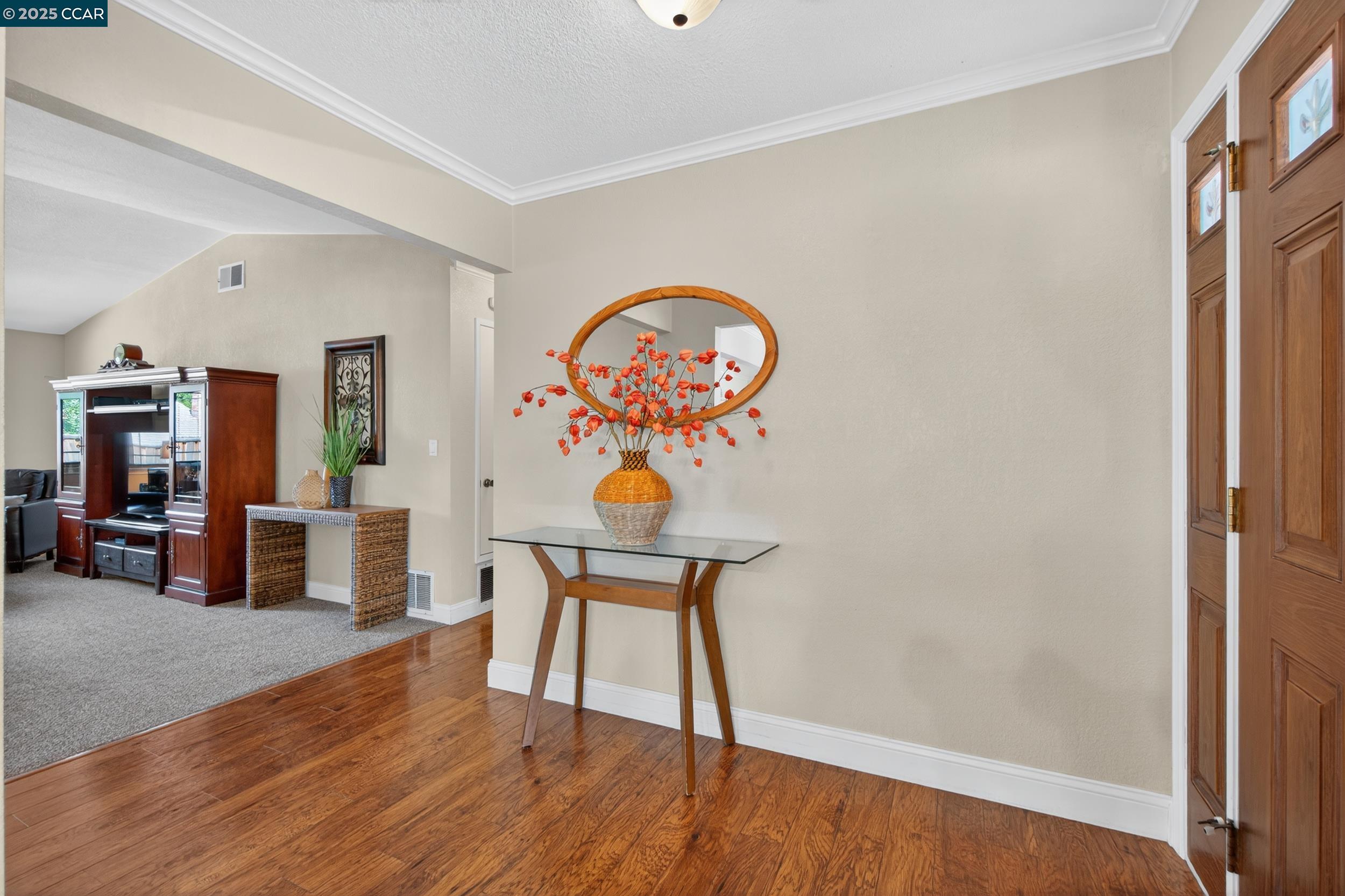 Detail Gallery Image 6 of 53 For 1827 Leo Ln, Concord,  CA 94521 - 4 Beds | 2 Baths