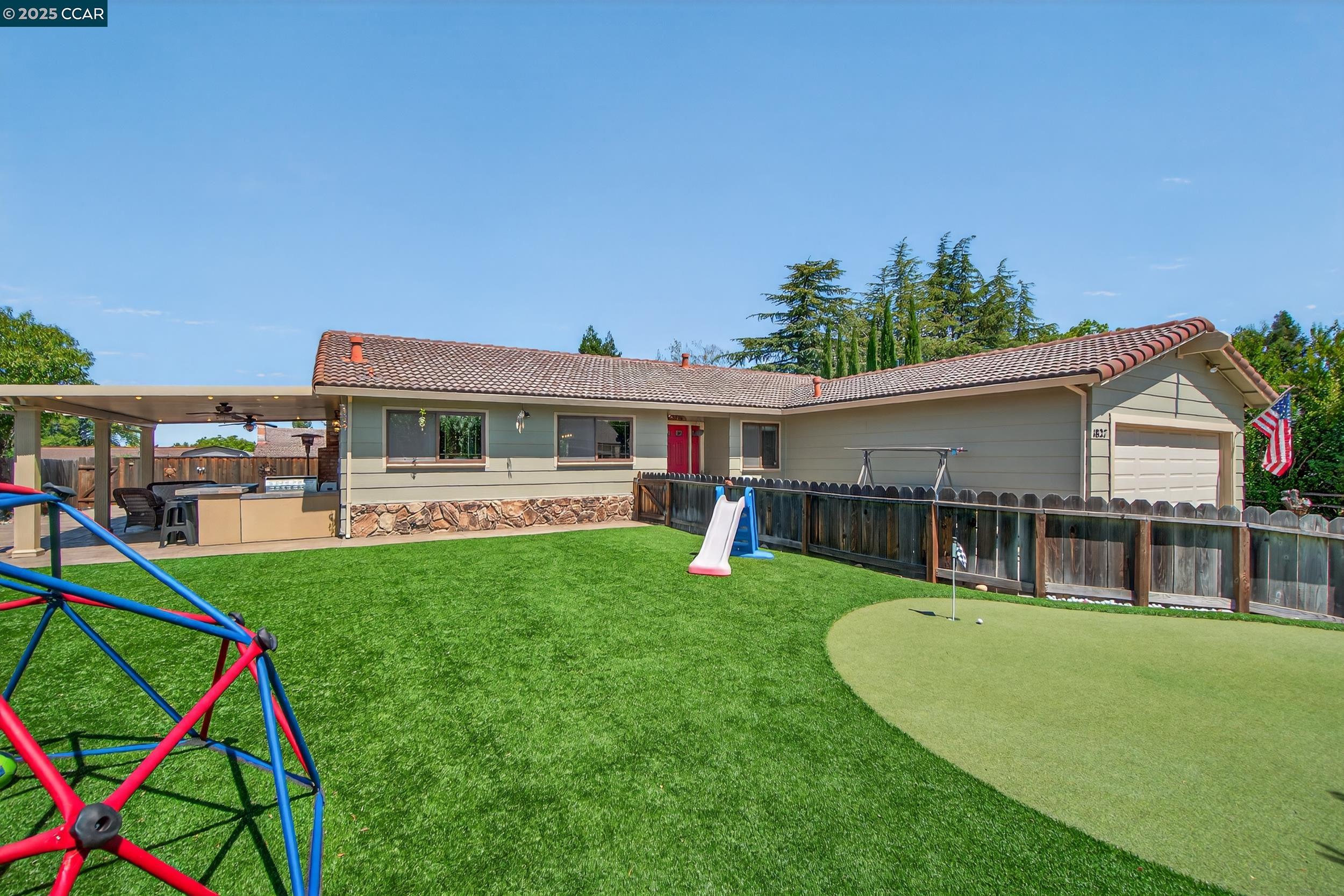 Detail Gallery Image 52 of 53 For 1827 Leo Ln, Concord,  CA 94521 - 4 Beds | 2 Baths