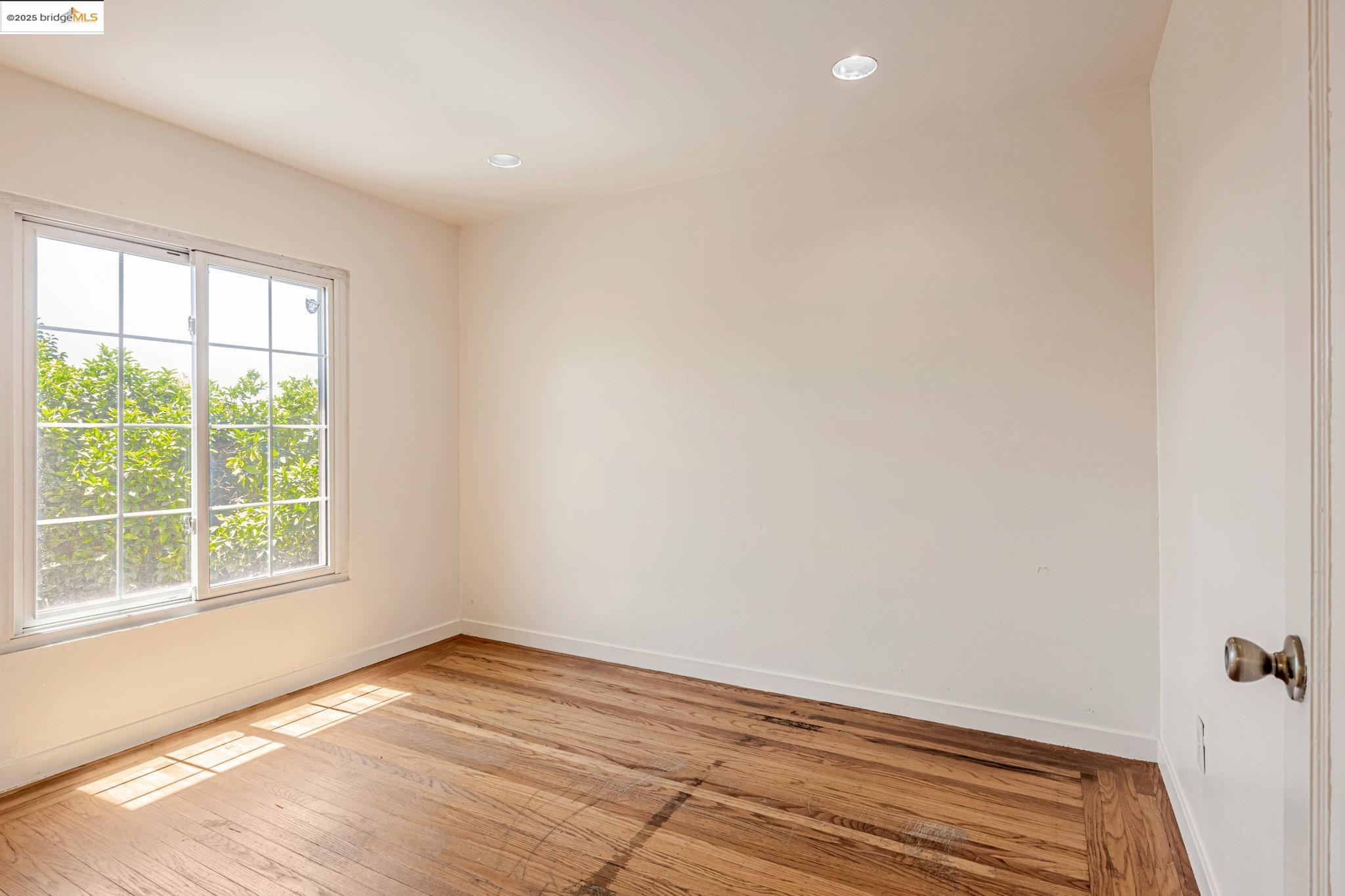 Detail Gallery Image 19 of 34 For 24575 Marie Drive, Hayward,  CA 94542 - 3 Beds | 2 Baths