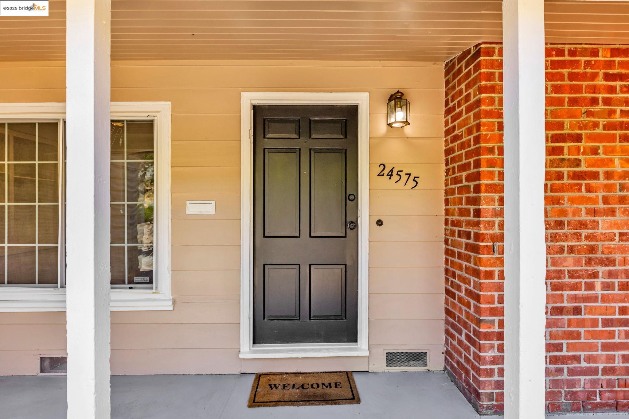 Detail Gallery Image 6 of 34 For 24575 Marie Drive, Hayward,  CA 94542 - 3 Beds | 2 Baths