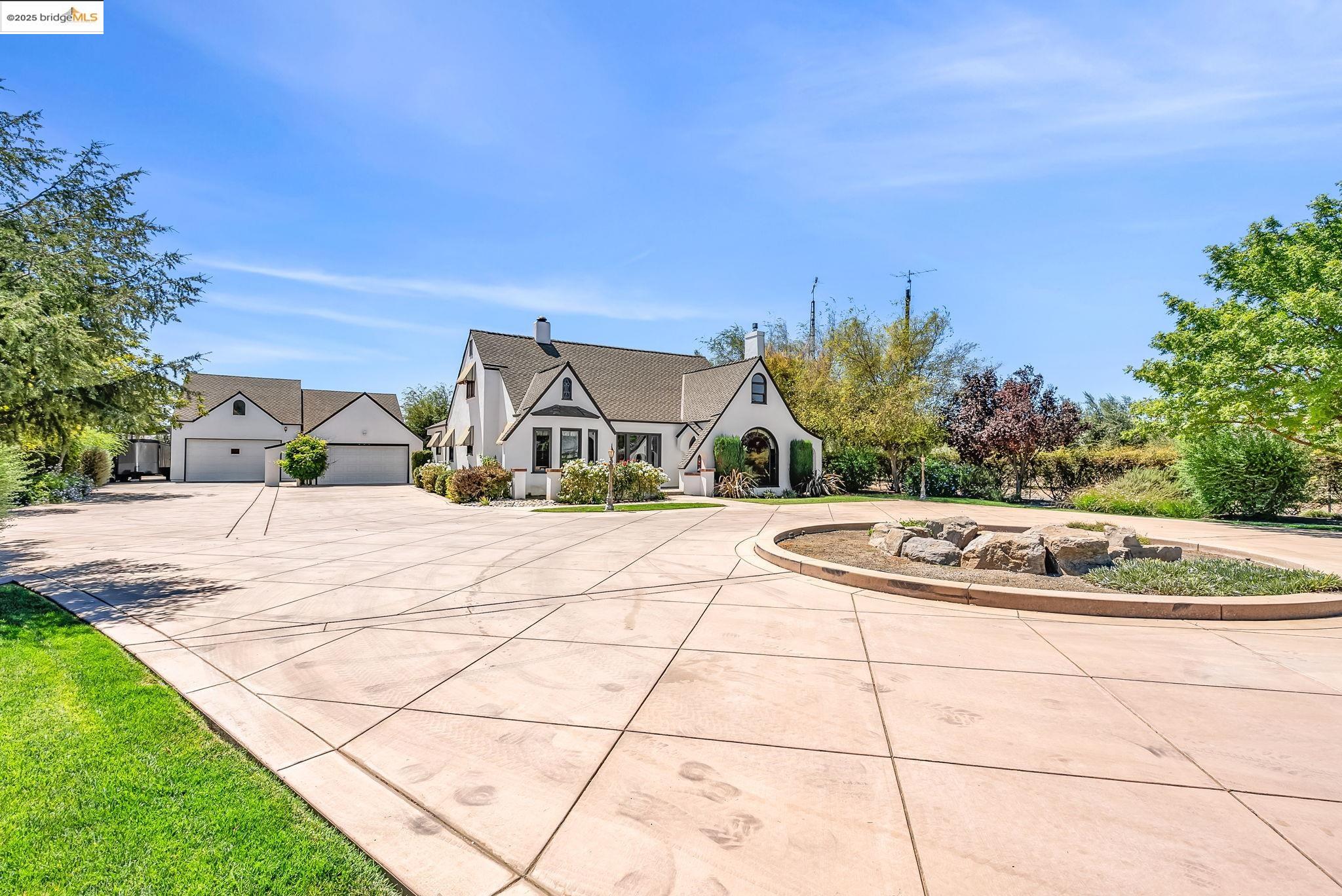 Detail Gallery Image 40 of 60 For 11081 Brentwood Blvd., Brentwood,  CA 94513-9999 - 3 Beds | 3 Baths