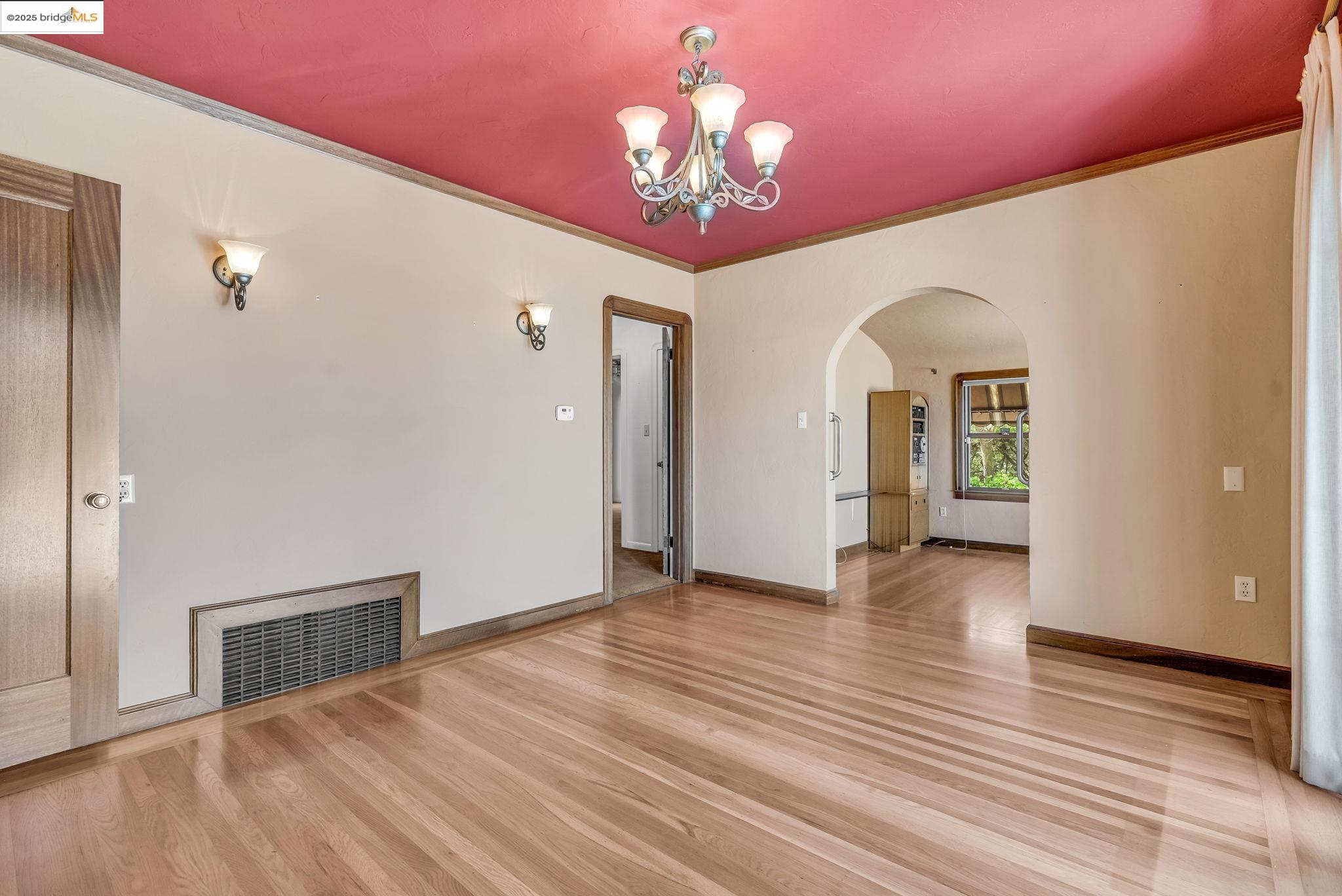 Detail Gallery Image 6 of 60 For 11081 Brentwood Blvd., Brentwood,  CA 94513-9999 - 3 Beds | 3 Baths