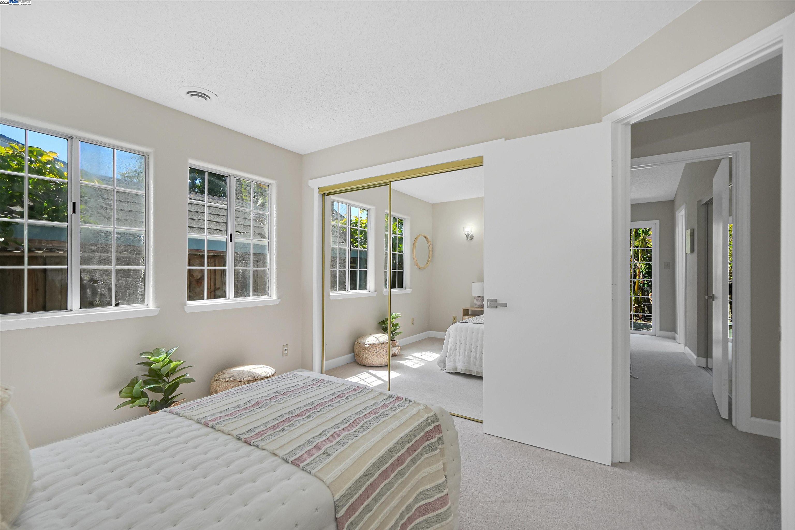 Detail Gallery Image 23 of 40 For 1925 Lilac Ave., Hayward,  CA 94545 - 4 Beds | 2 Baths