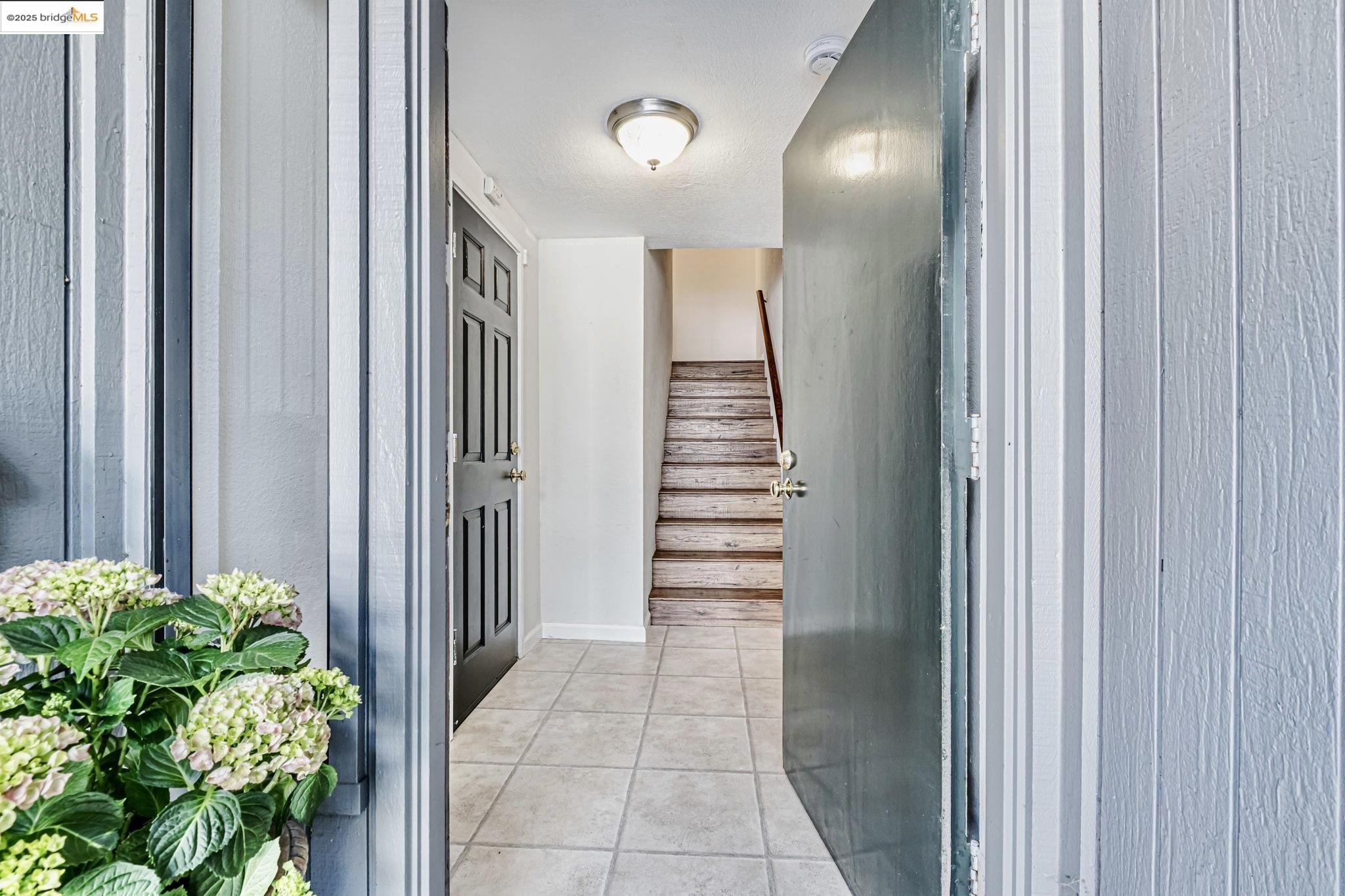 Photo #2: 41103321 Listing 