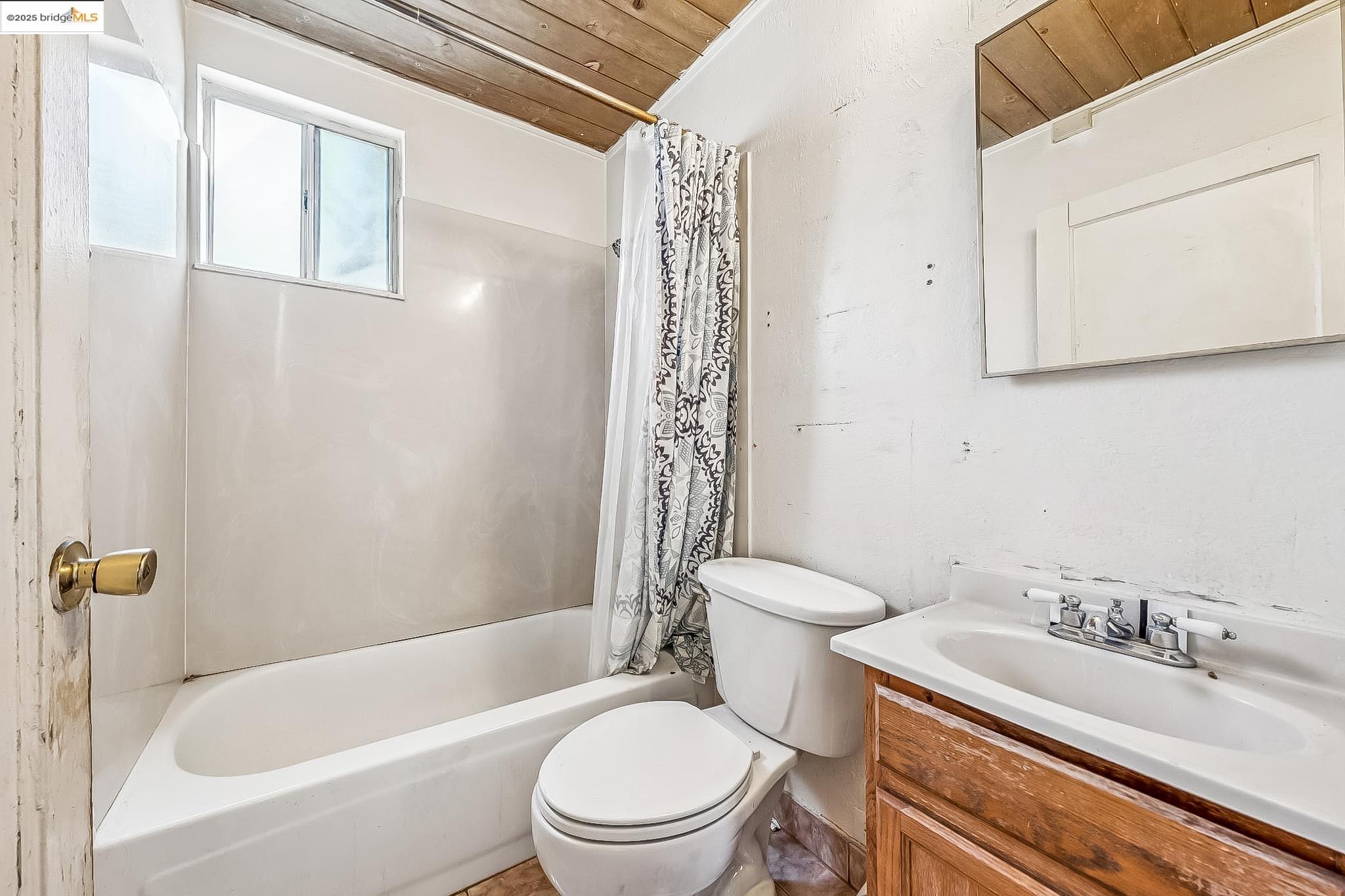 Detail Gallery Image 13 of 35 For 1151 Karen Rd, San Pablo,  CA 94806 - 2 Beds | 1 Baths