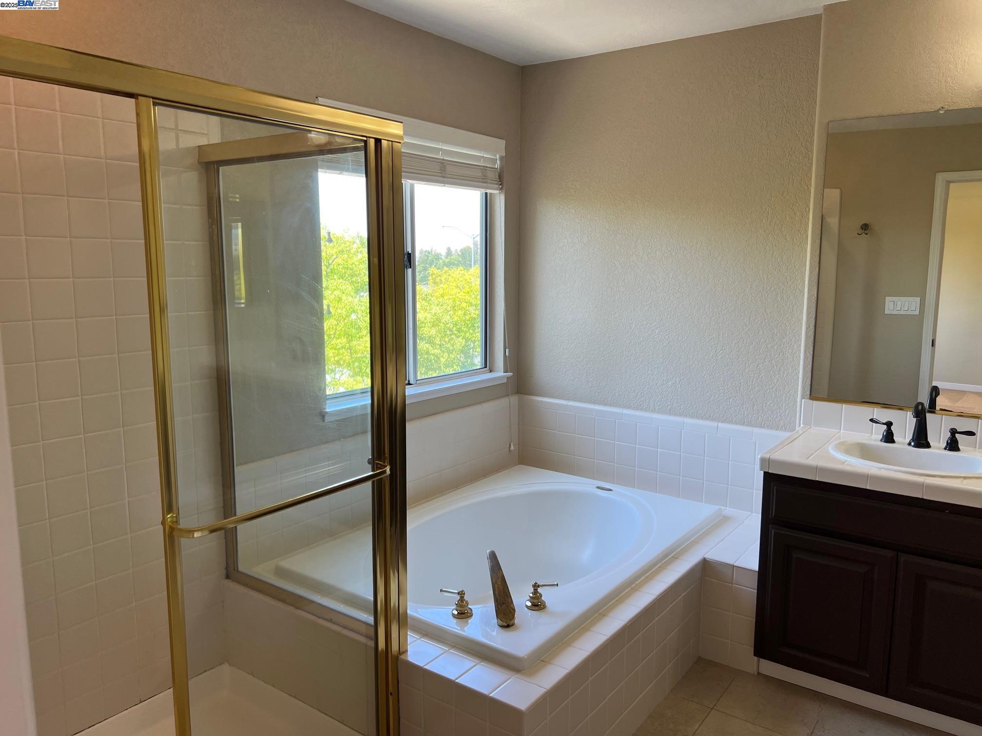 Detail Gallery Image 30 of 52 For 4173 Garibaldi Pl, Pleasanton,  CA 94566 - 3 Beds | 2/1 Baths