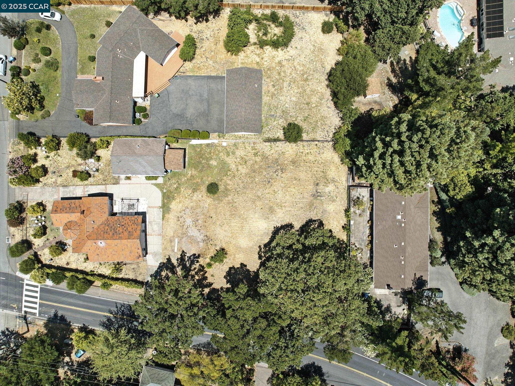 Detail Gallery Image 2 of 25 For 3892 El Nido Ranch Rd, Lafayette,  CA 94549 - – Beds | – Baths