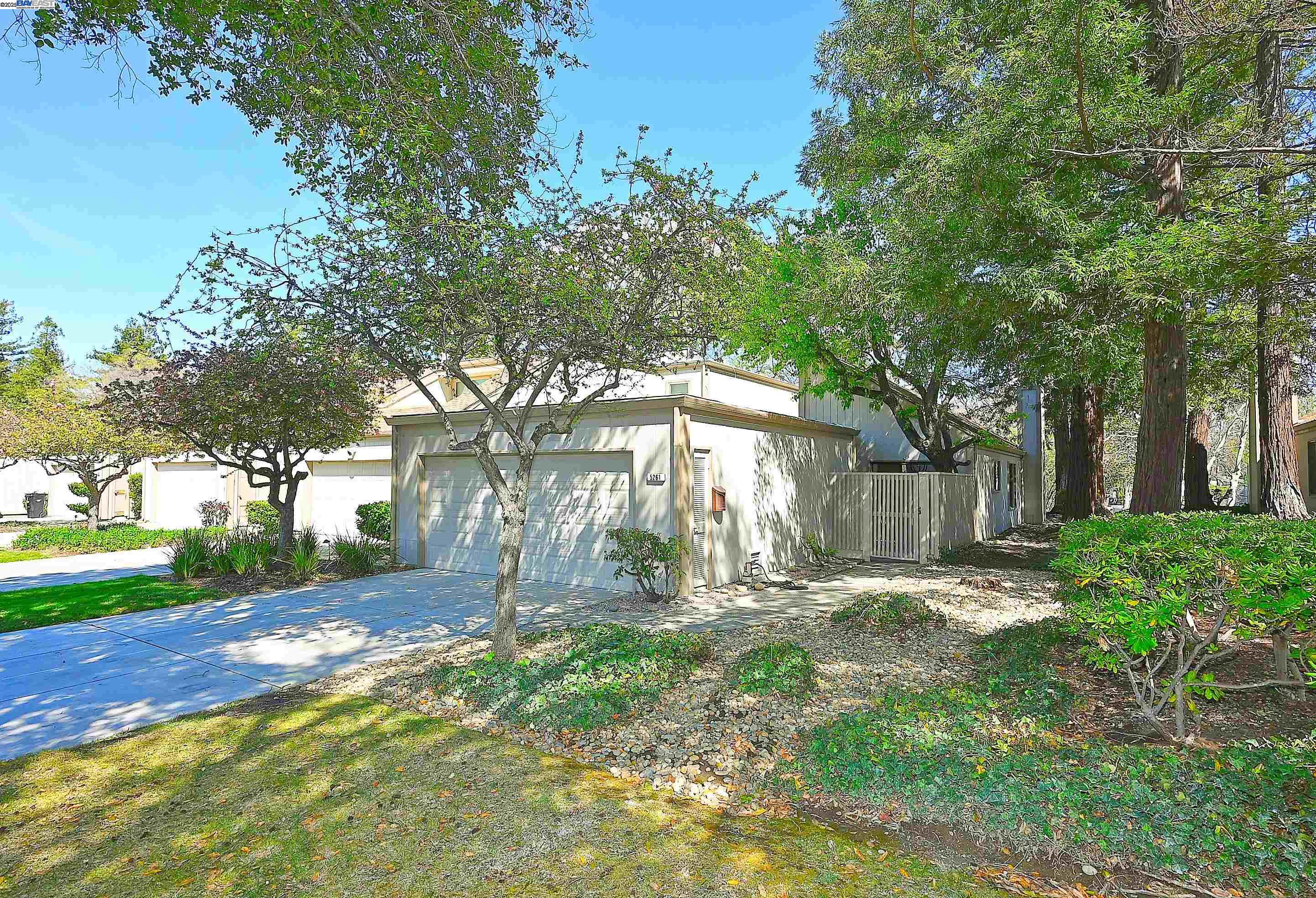 Photo #2: 41103325 Listing 