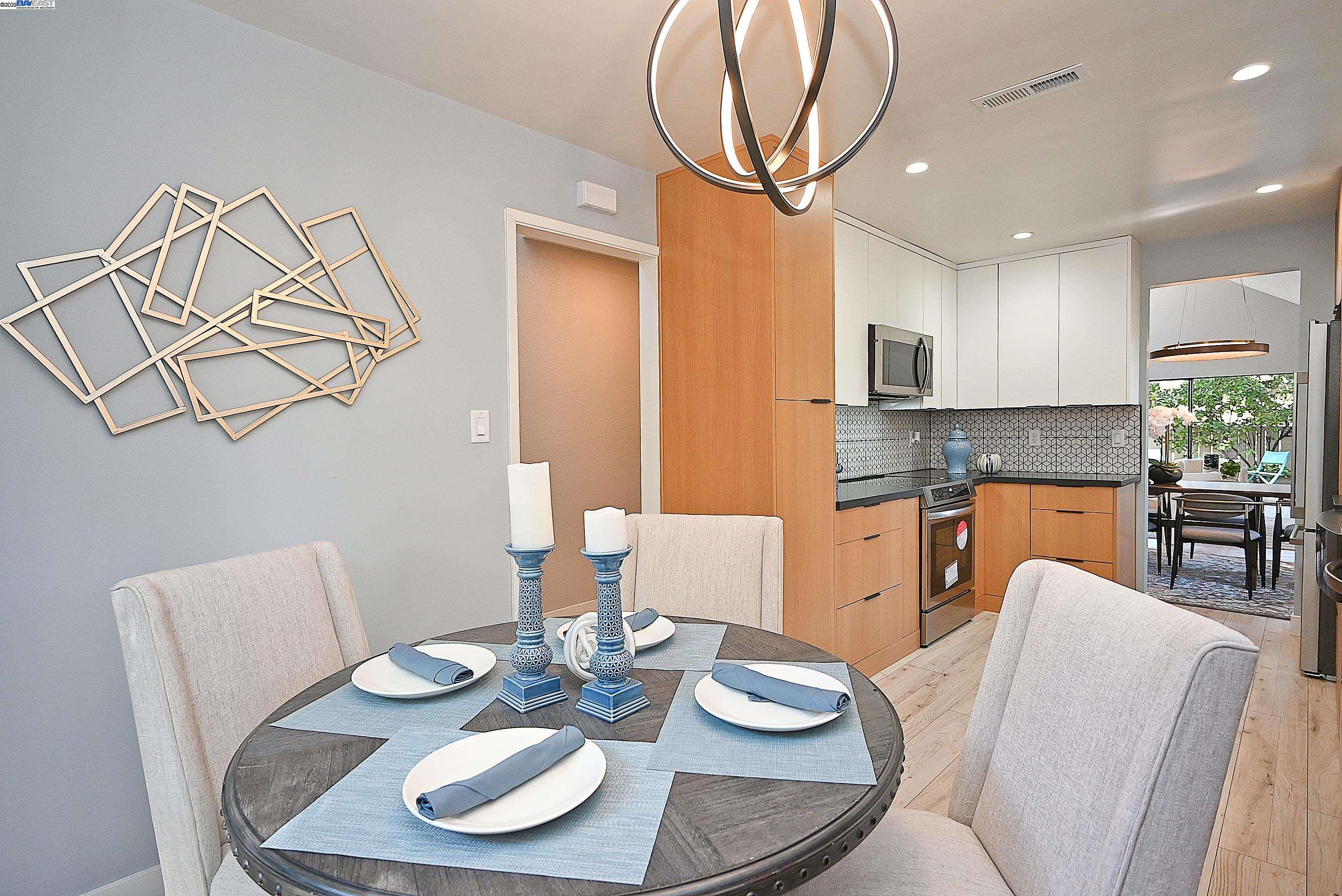 Photo #12: 41103325 Listing: Photo #12