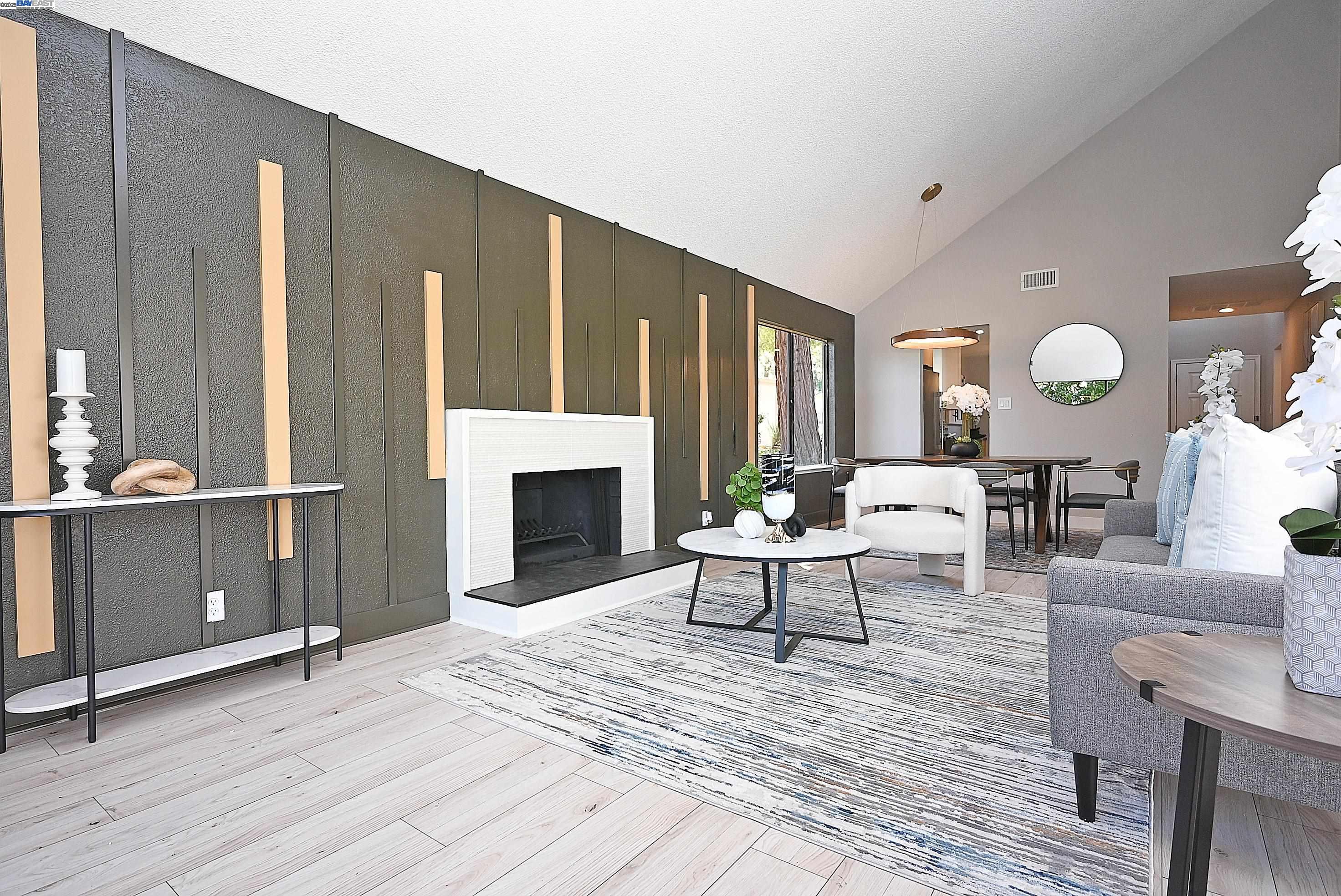Photo #8: 41103325 Listing: Photo #8