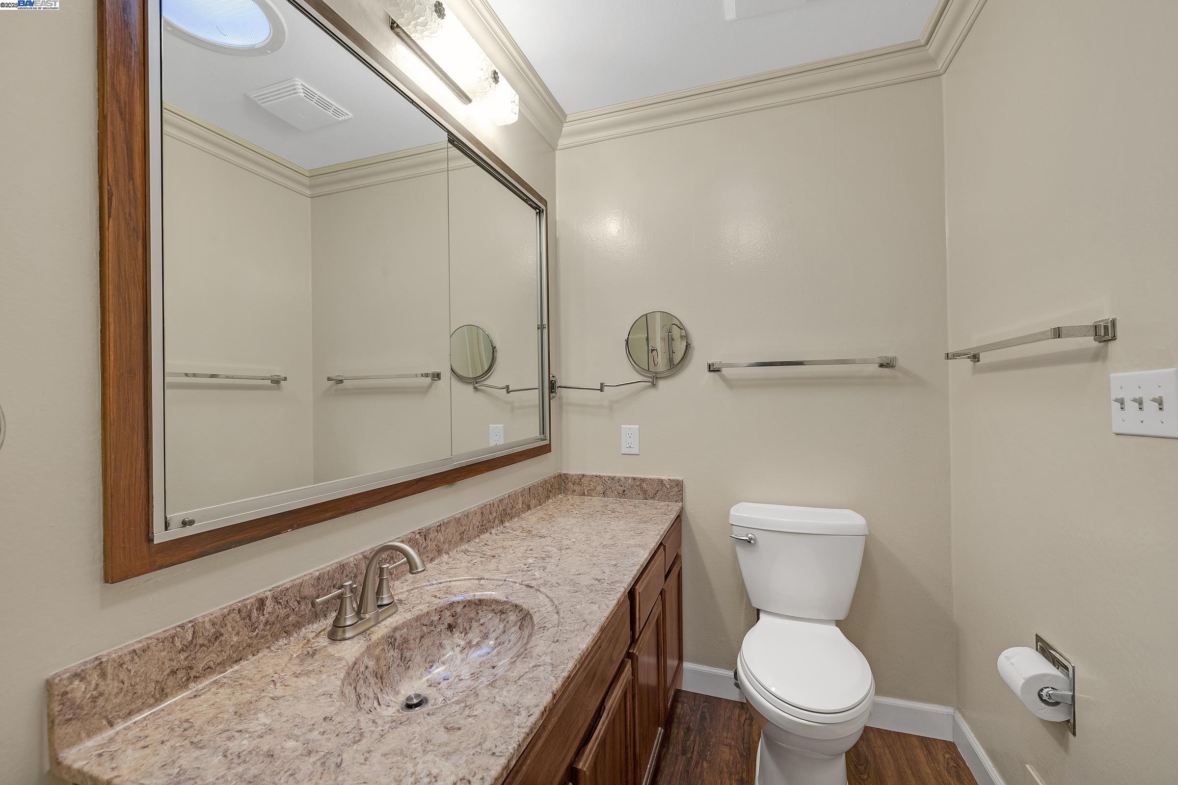 2207 Dexter Ct., Hayward, California 94541, 3 Bedrooms Bedrooms, 7 Rooms Rooms,2 BathroomsBathrooms,Residential,For Sale,2207 Dexter Ct.,41103330