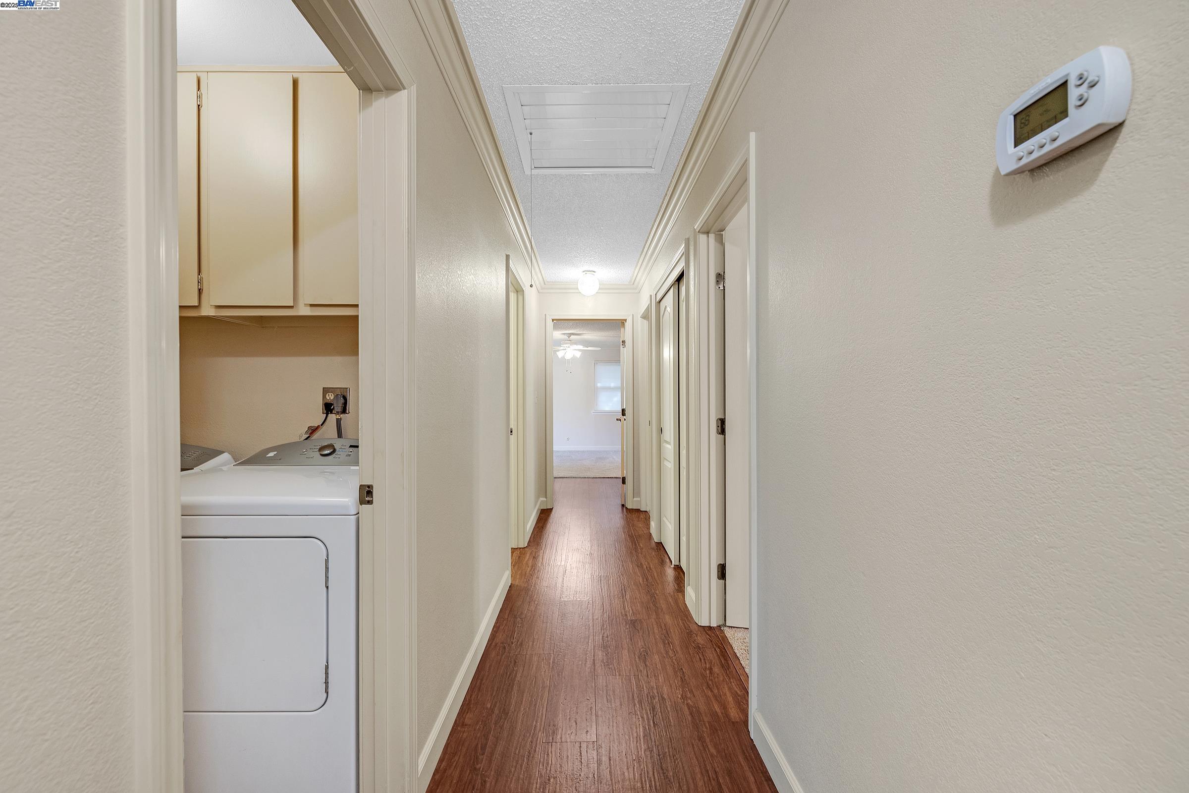2207 Dexter Ct., Hayward, California 94541, 3 Bedrooms Bedrooms, 7 Rooms Rooms,2 BathroomsBathrooms,Residential,For Sale,2207 Dexter Ct.,41103330