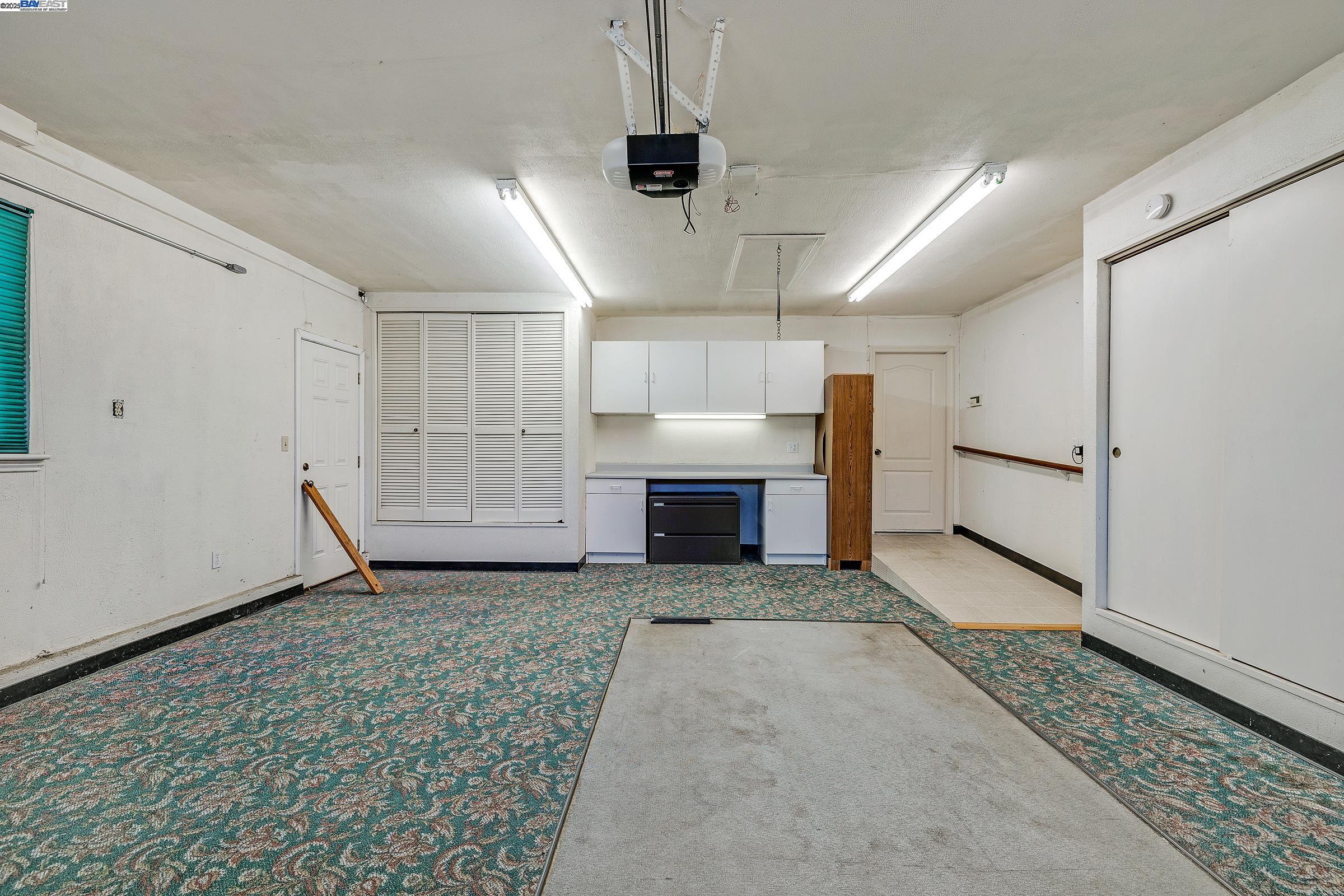 2207 Dexter Ct., Hayward, California 94541, 3 Bedrooms Bedrooms, 7 Rooms Rooms,2 BathroomsBathrooms,Residential,For Sale,2207 Dexter Ct.,41103330