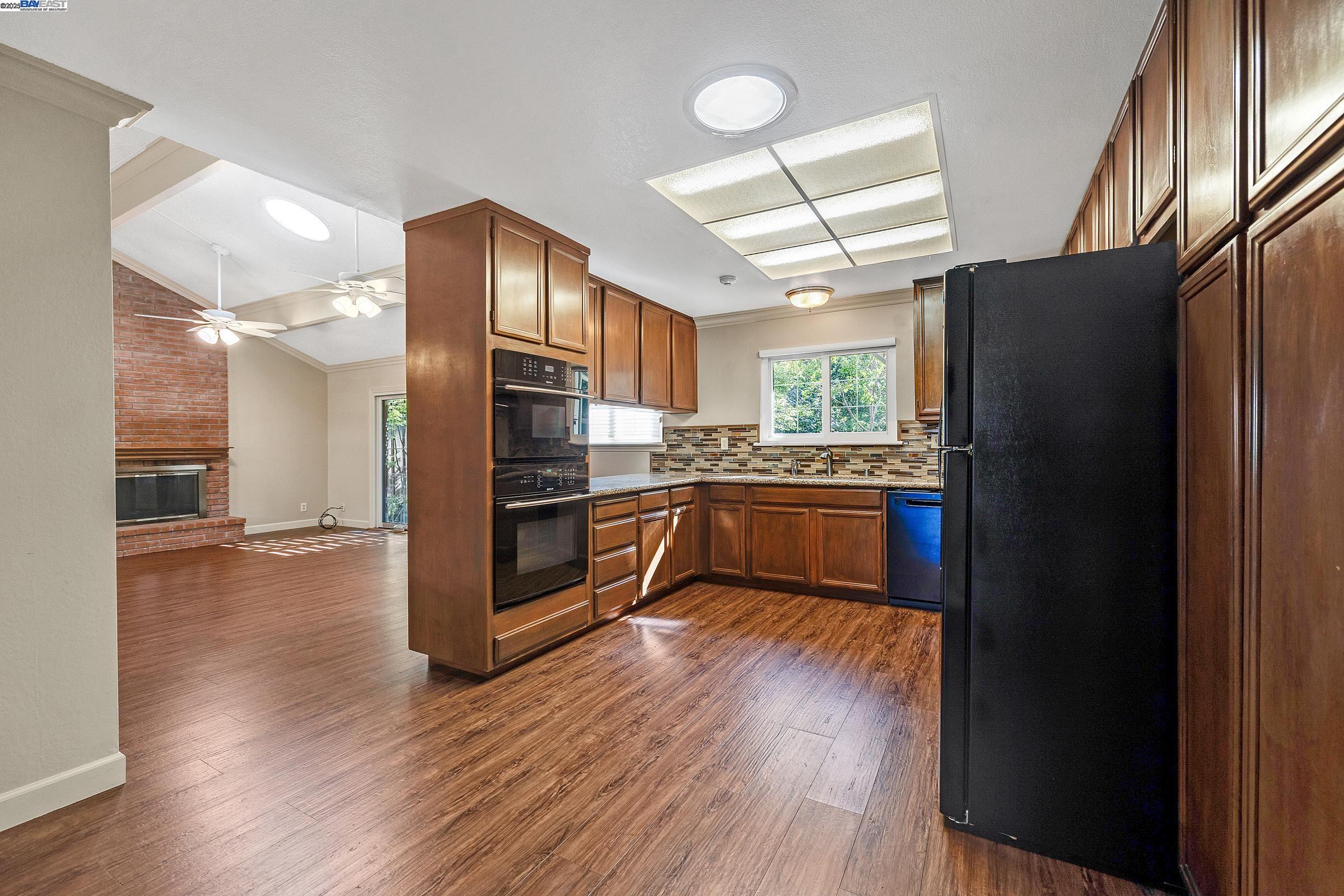 2207 Dexter Ct., Hayward, California 94541, 3 Bedrooms Bedrooms, 7 Rooms Rooms,2 BathroomsBathrooms,Residential,For Sale,2207 Dexter Ct.,41103330