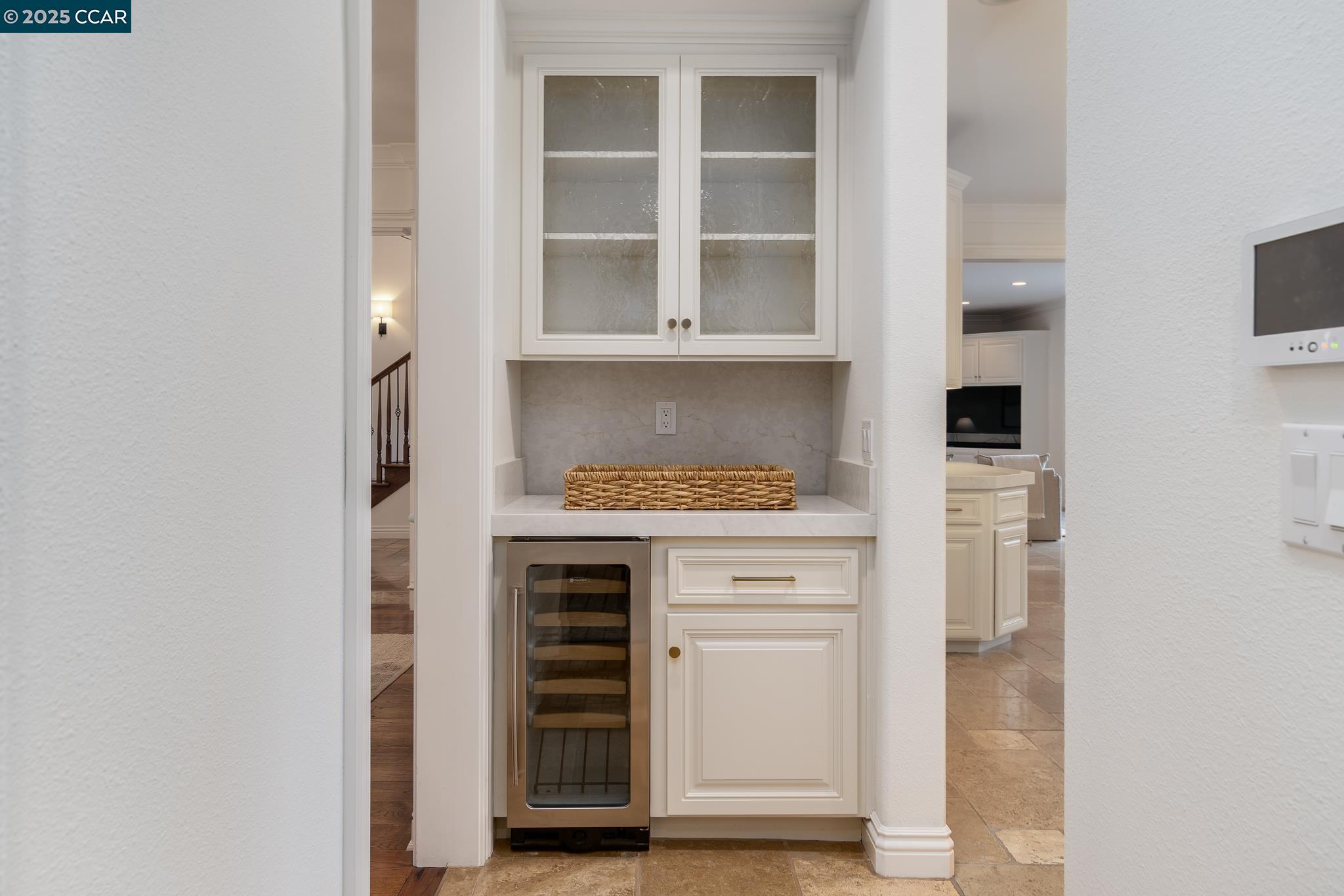 Detail Gallery Image 12 of 44 For 45 Lark Pl, Alamo,  CA 94507 - 5 Beds | 5/1 Baths