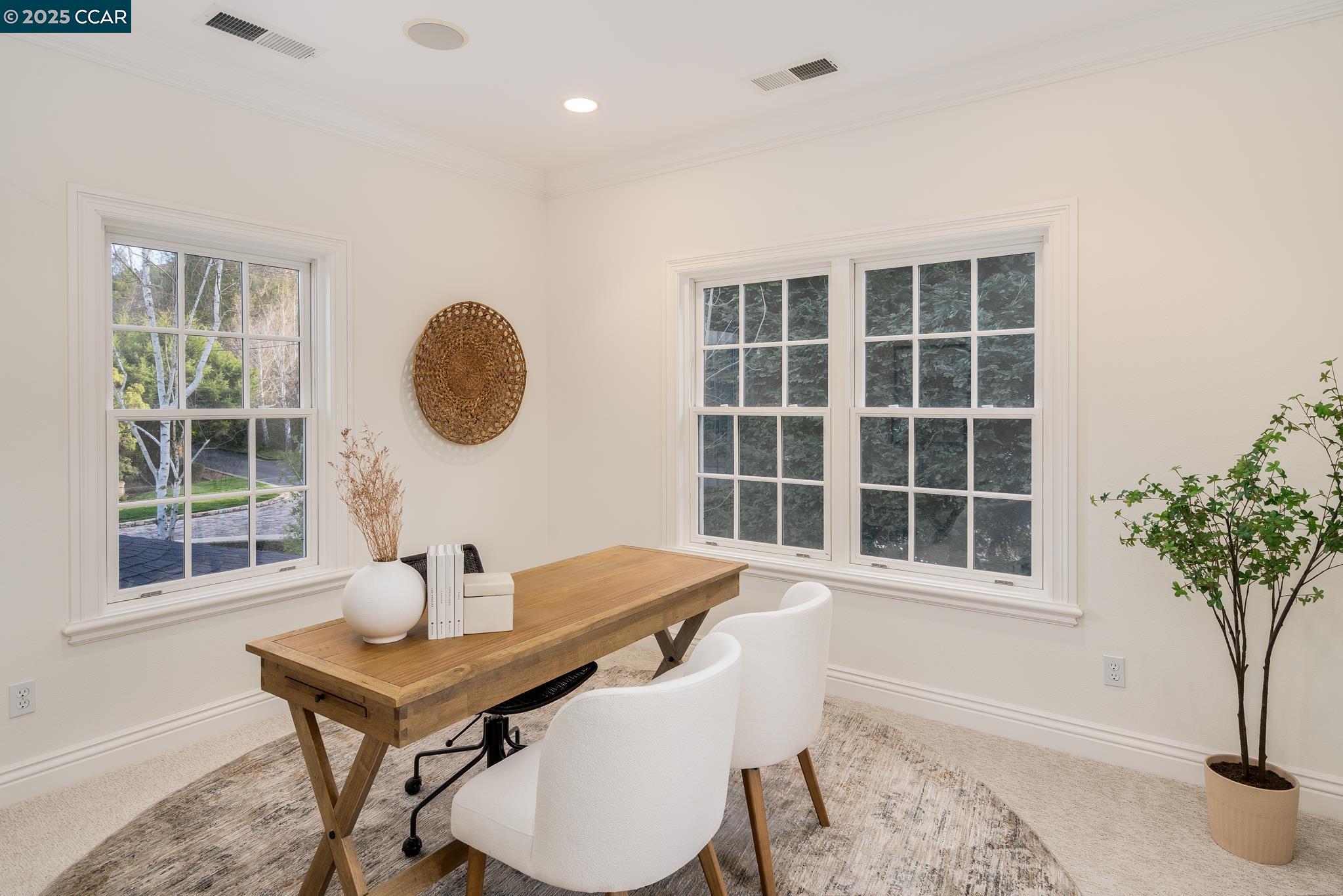 Detail Gallery Image 19 of 44 For 45 Lark Pl, Alamo,  CA 94507 - 5 Beds | 5/1 Baths