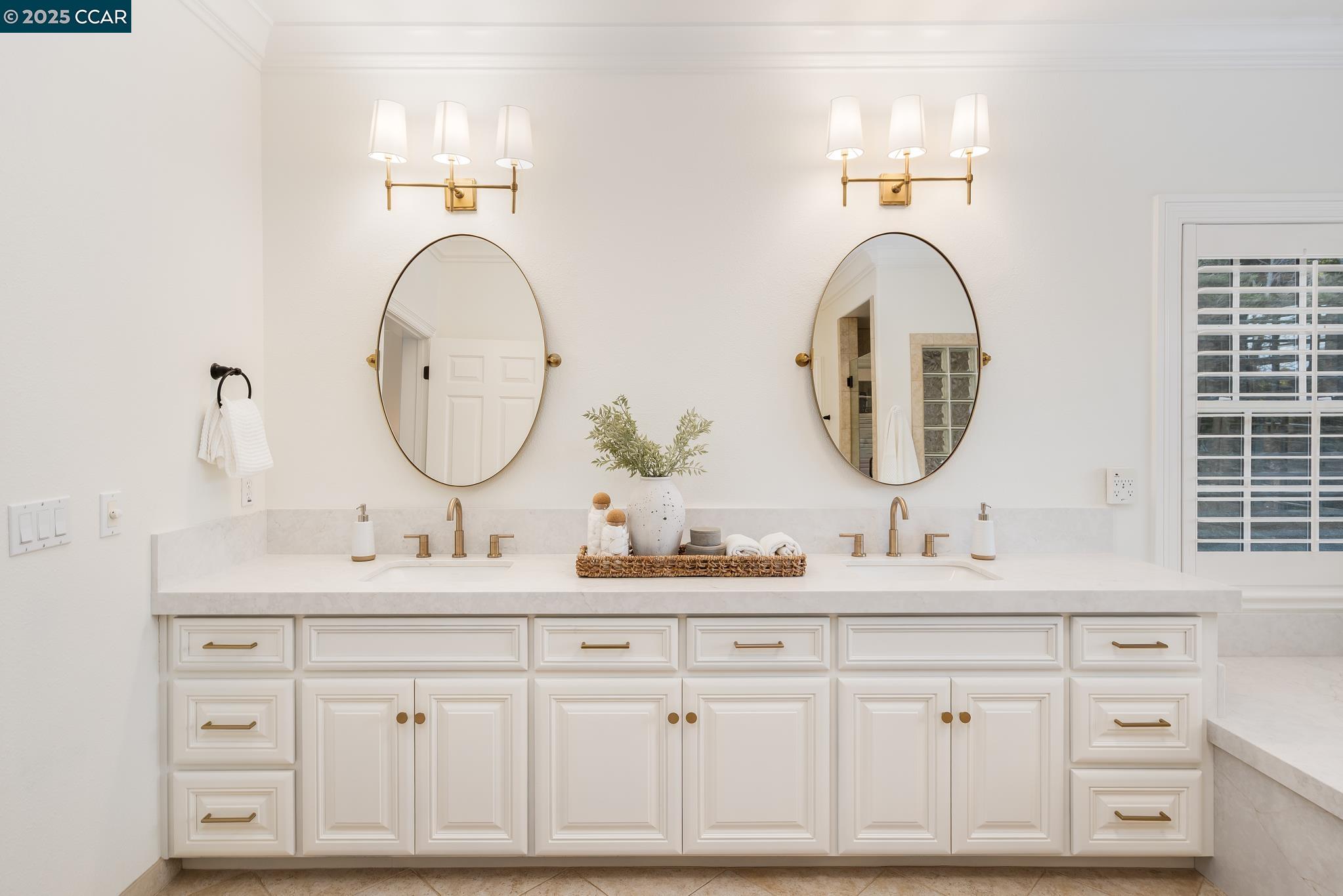 Detail Gallery Image 20 of 44 For 45 Lark Pl, Alamo,  CA 94507 - 5 Beds | 5/1 Baths