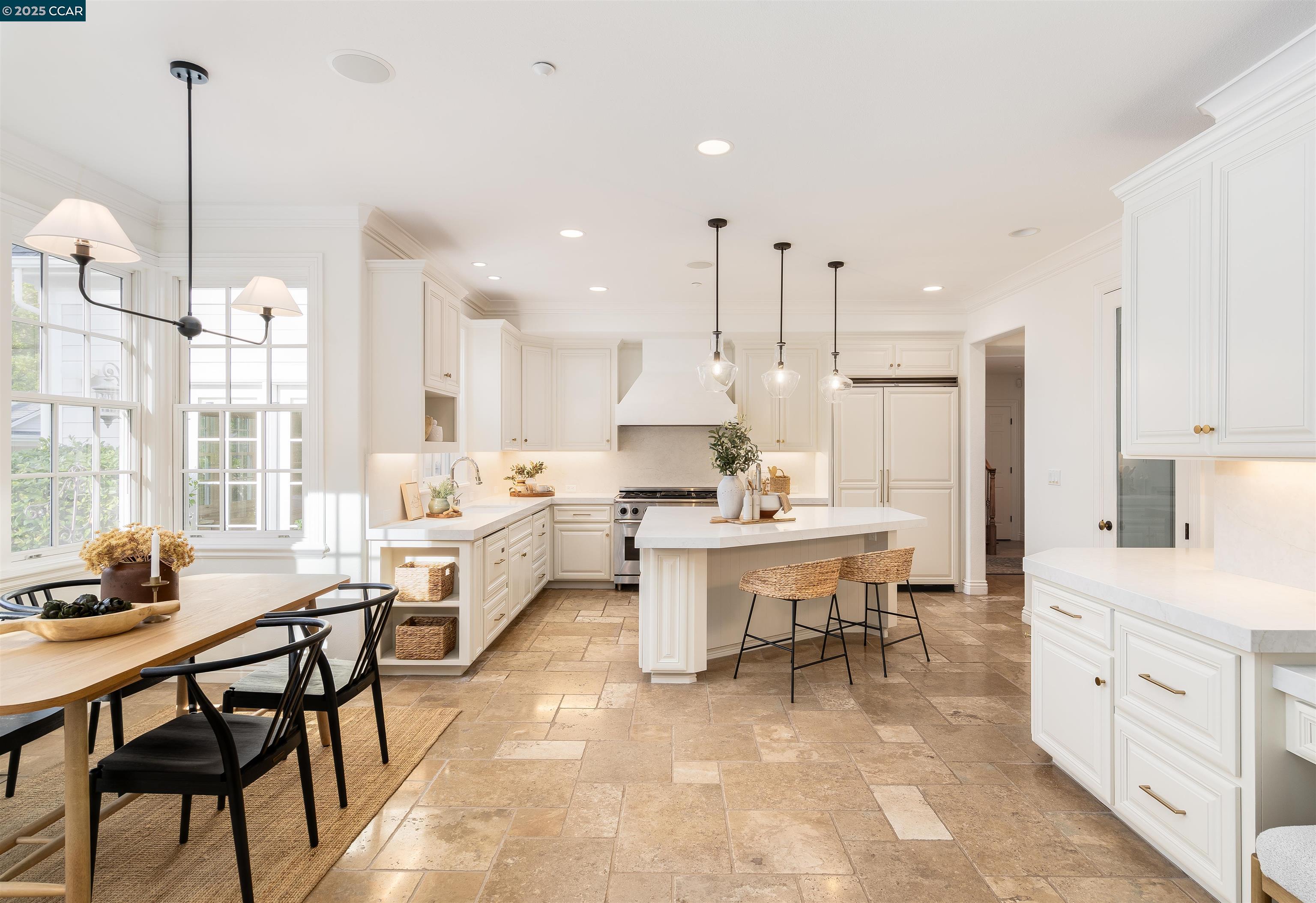 Detail Gallery Image 6 of 44 For 45 Lark Pl, Alamo,  CA 94507 - 5 Beds | 5/1 Baths