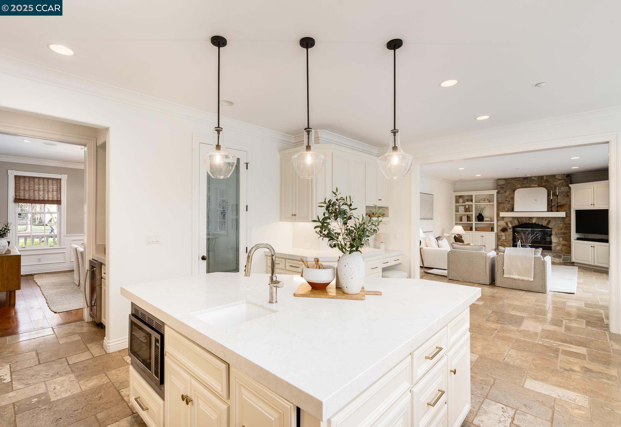 Detail Gallery Image 7 of 44 For 45 Lark Pl, Alamo,  CA 94507 - 5 Beds | 5/1 Baths