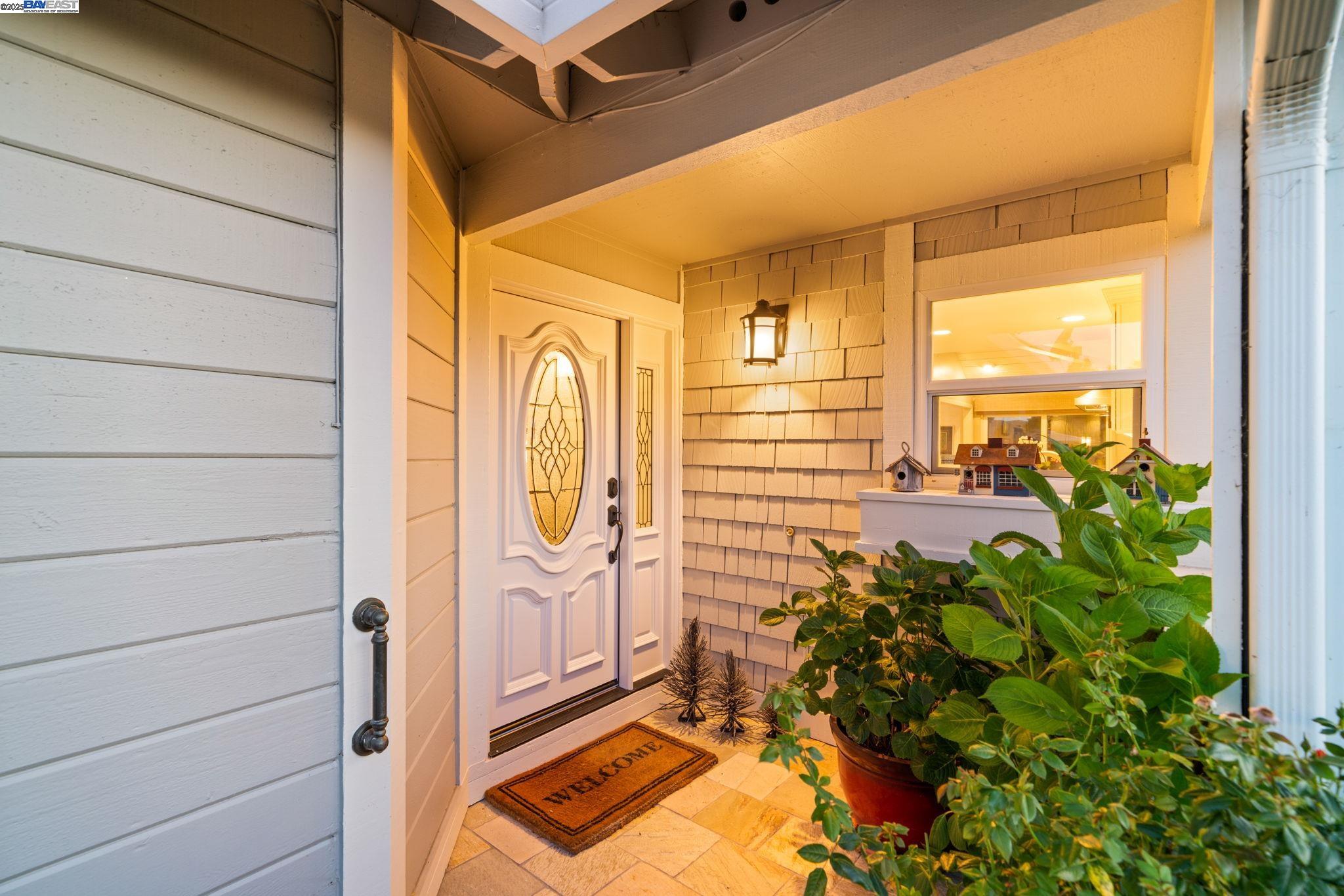 MLS: 41103339 Condo For Sale