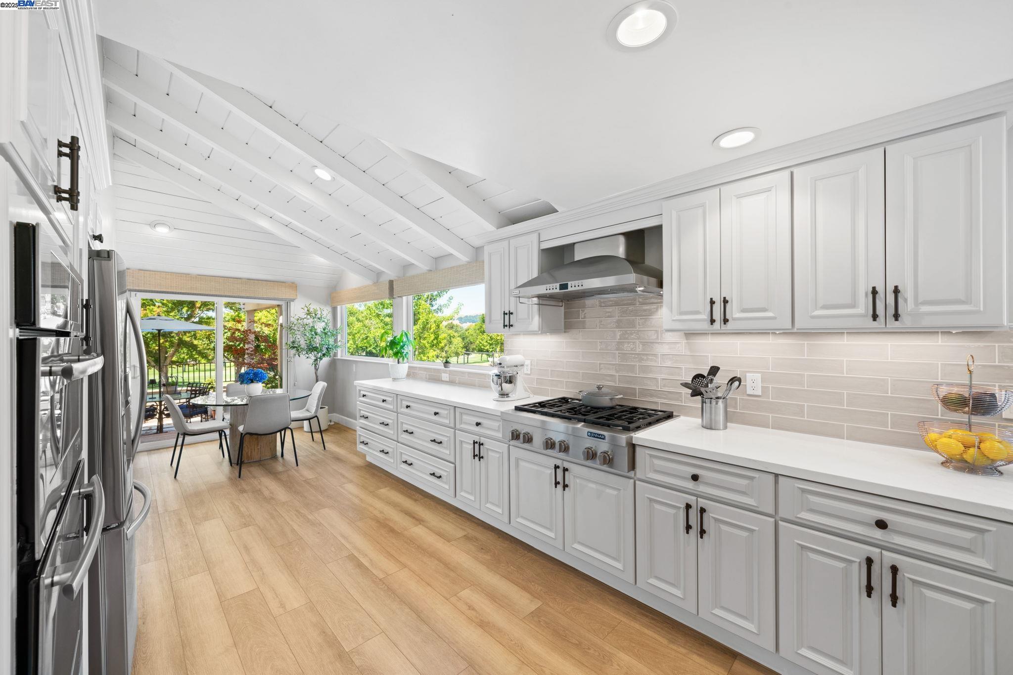 Photo #16: 41103339 Listing: Photo #16