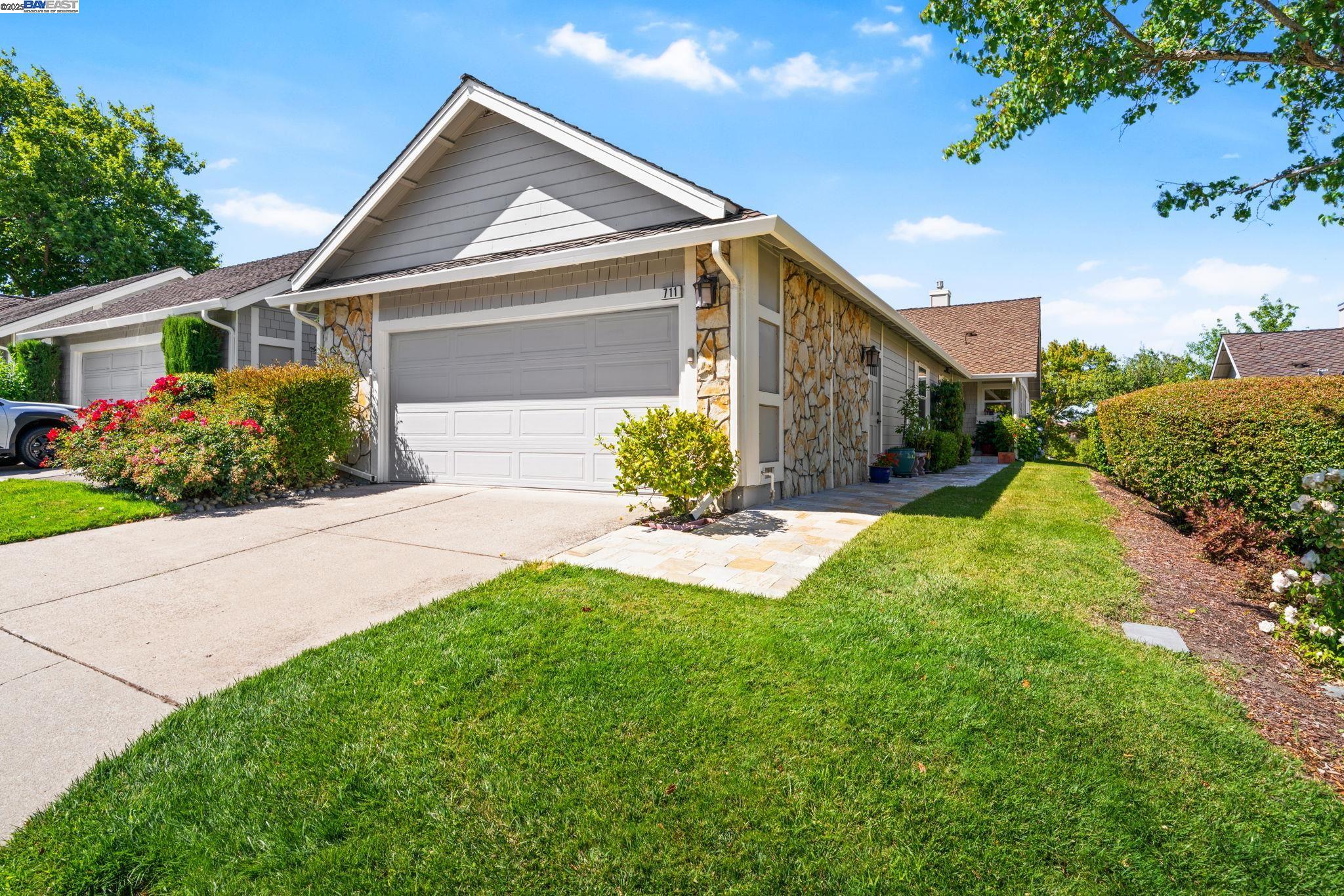 Photo #3: 41103339 Listing 