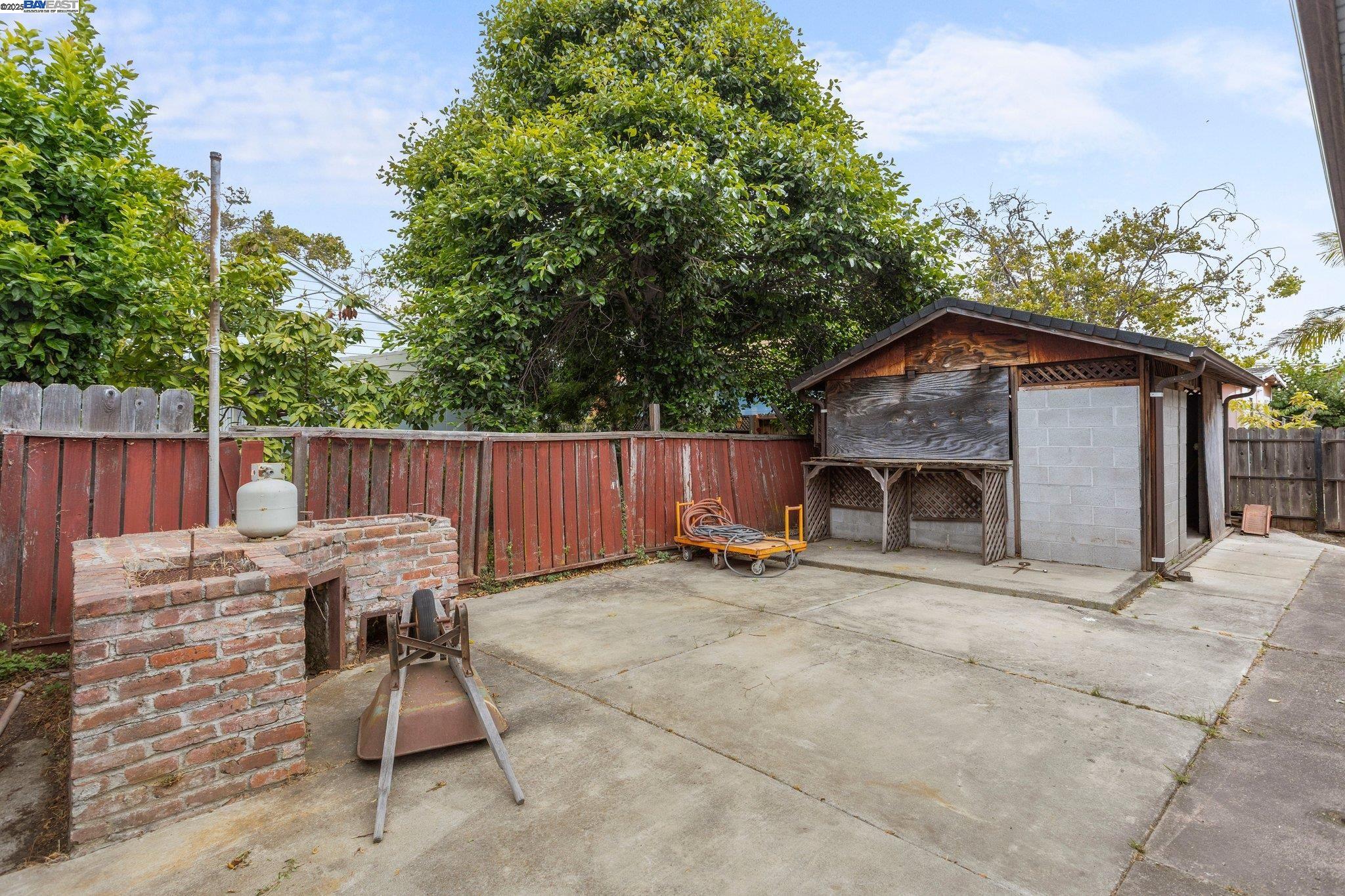 Detail Gallery Image 26 of 28 For 127 Grove St, Richmond,  CA 94804 - 3 Beds | 175/1 Baths