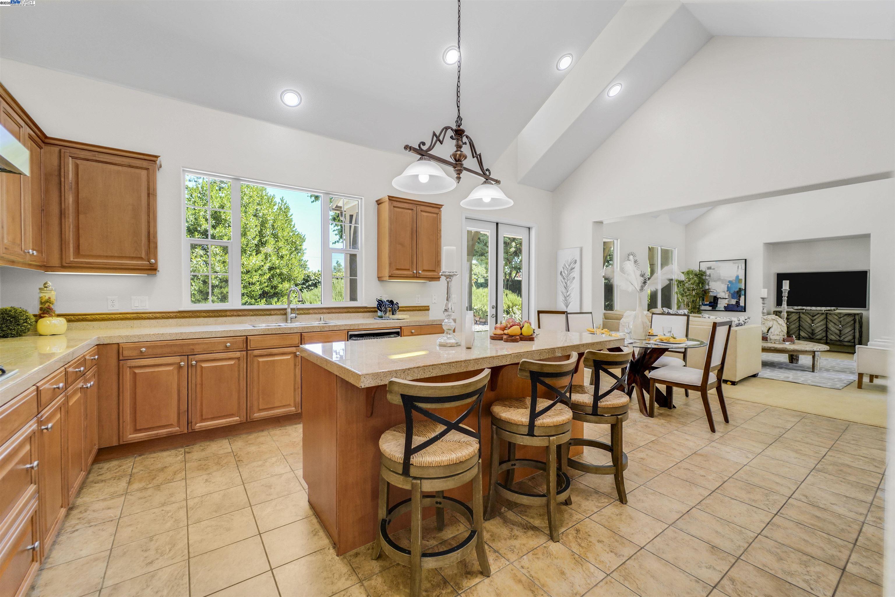 1993 Fairway Oaks Dr, Ripon, California 95366, 3 Bedrooms Bedrooms, 7 Rooms Rooms,3 BathroomsBathrooms,Residential,For Sale,1993 Fairway Oaks Dr,41103343