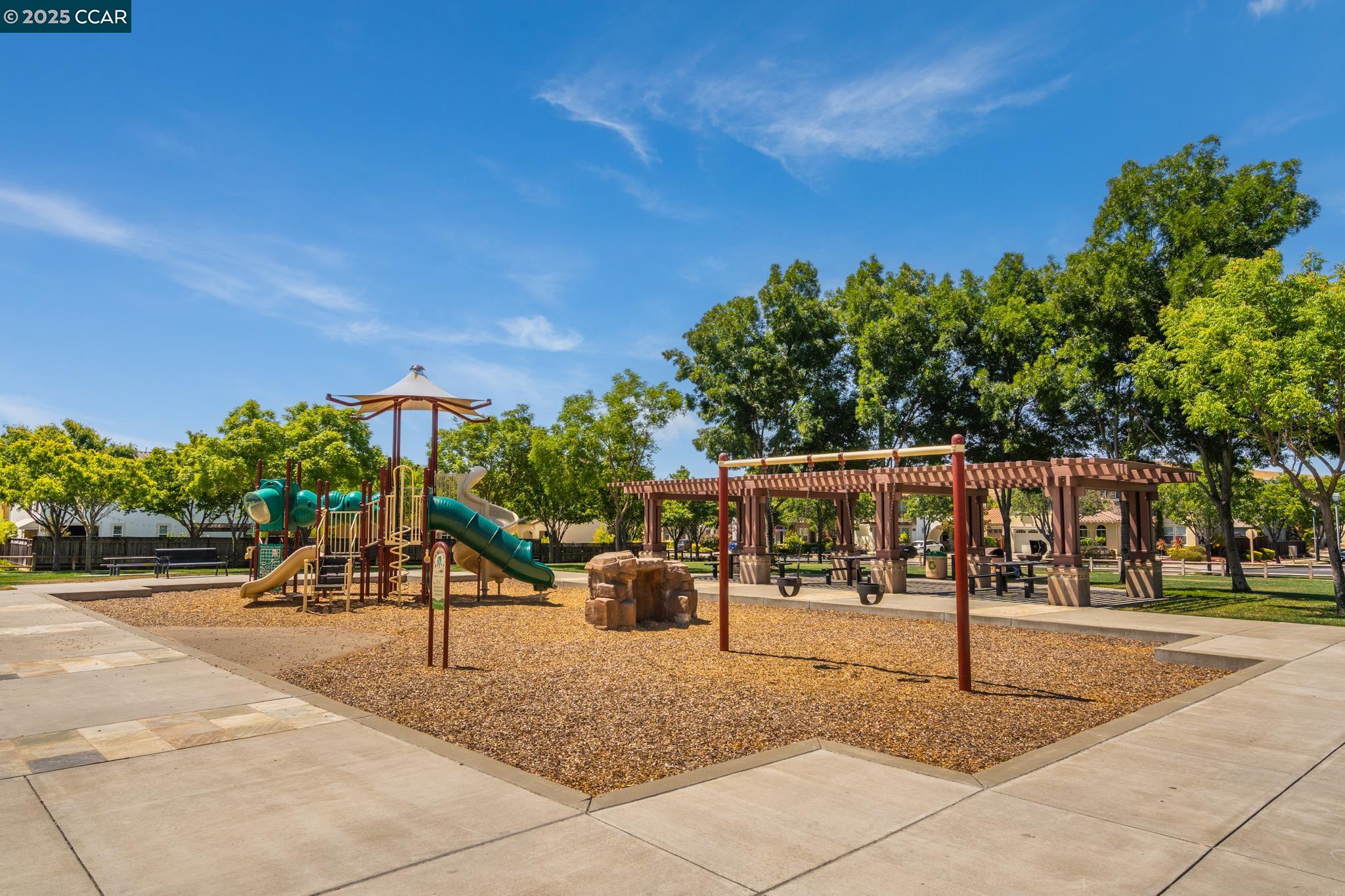 Detail Gallery Image 39 of 43 For 3869 Sunrose Rd, San Ramon,  CA 94582 - 4 Beds | 3/1 Baths