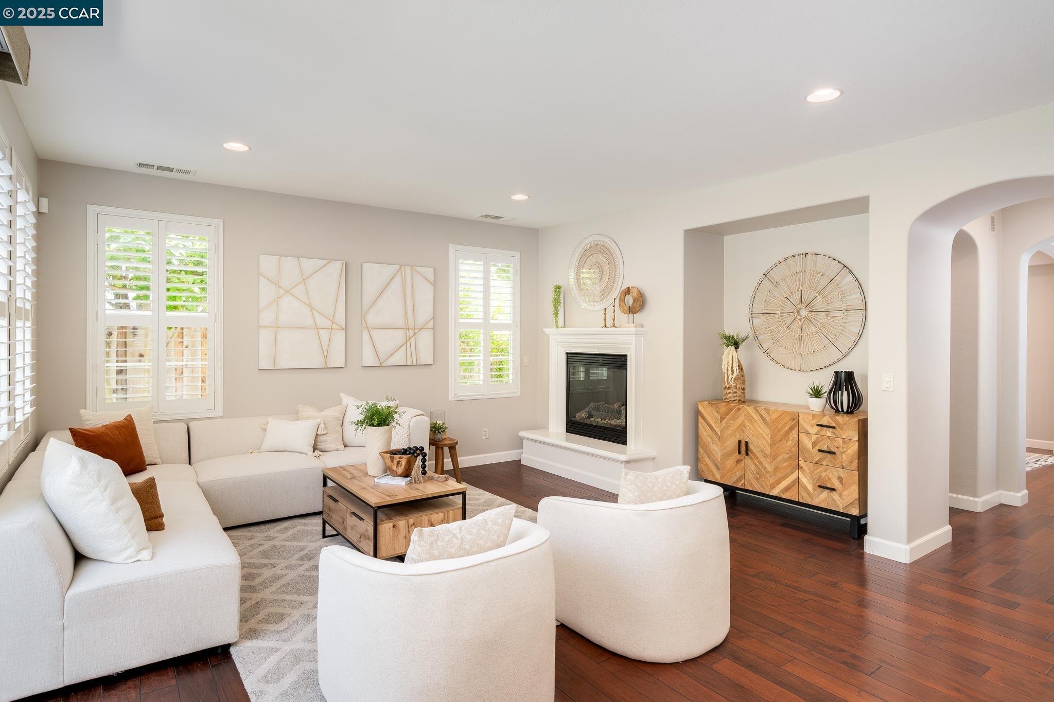 Detail Gallery Image 8 of 43 For 3869 Sunrose Rd, San Ramon,  CA 94582 - 4 Beds | 3/1 Baths