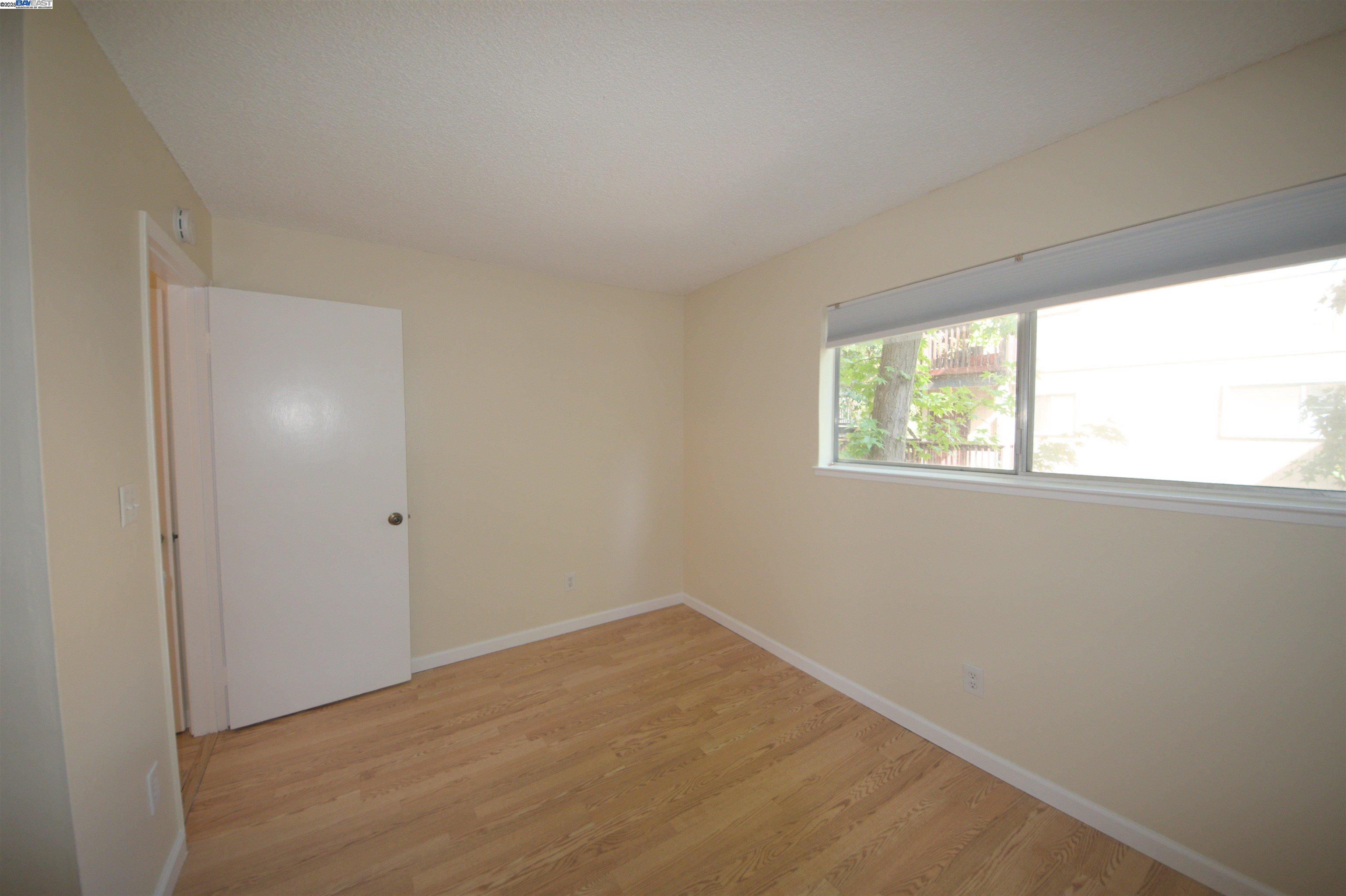 Detail Gallery Image 19 of 25 For 1060 Oak Grove Road #71,  Concord,  CA 94518-3145 - 2 Beds | 1 Baths