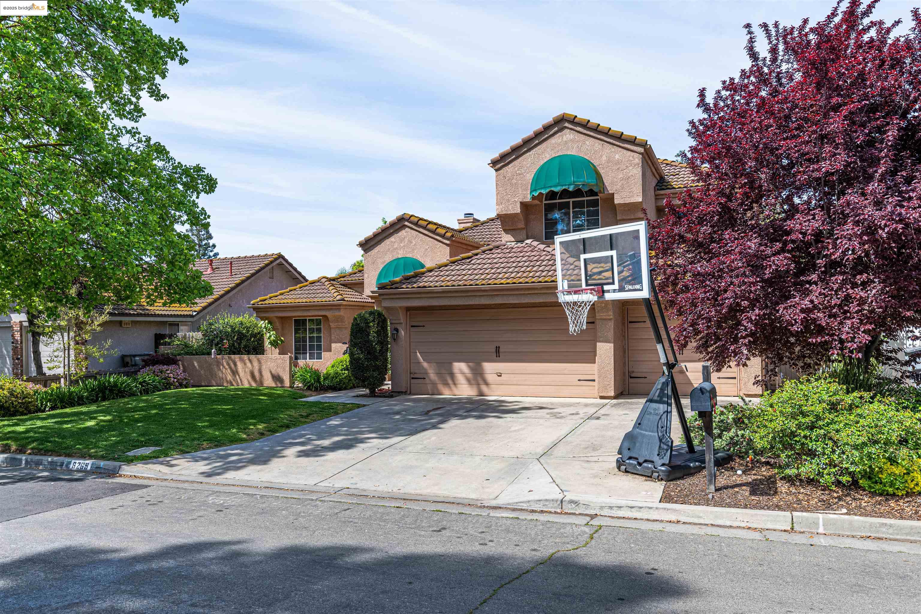 Detail Gallery Image 3 of 36 For 6269 Alva Ave, Fresno,  CA 93711-0864 - 4 Beds | 3 Baths
