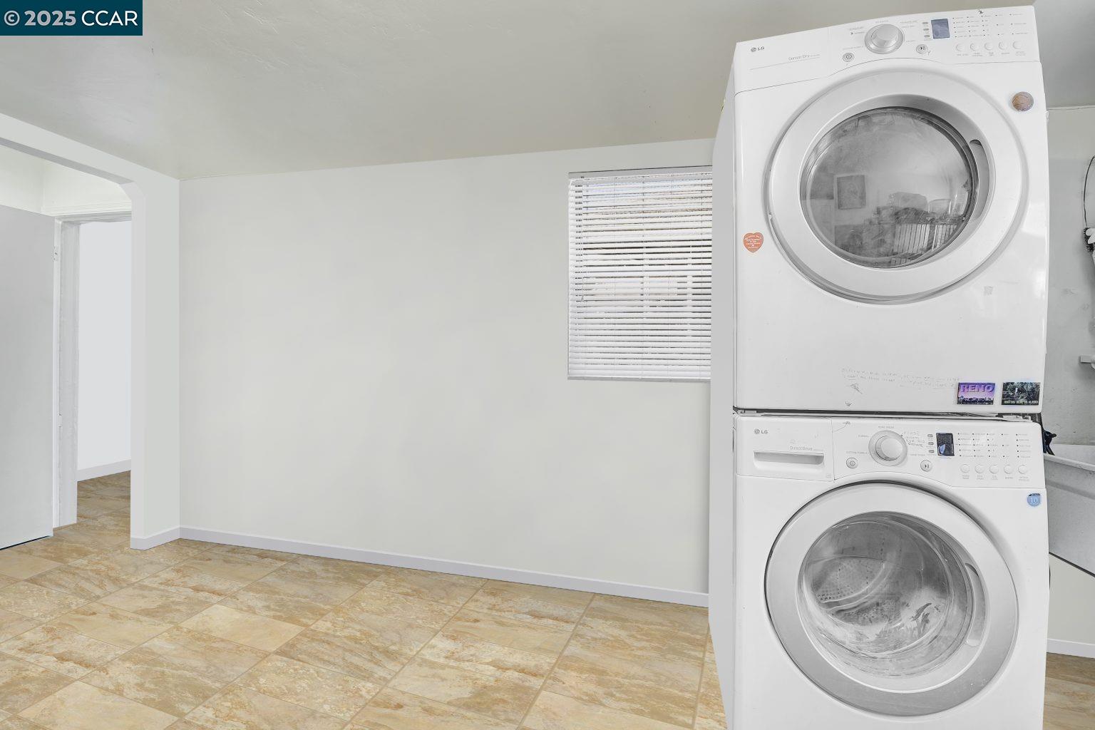 Detail Gallery Image 16 of 25 For 2014 109th Ave, Oakland,  CA 94603 - 3 Beds | 1/1 Baths