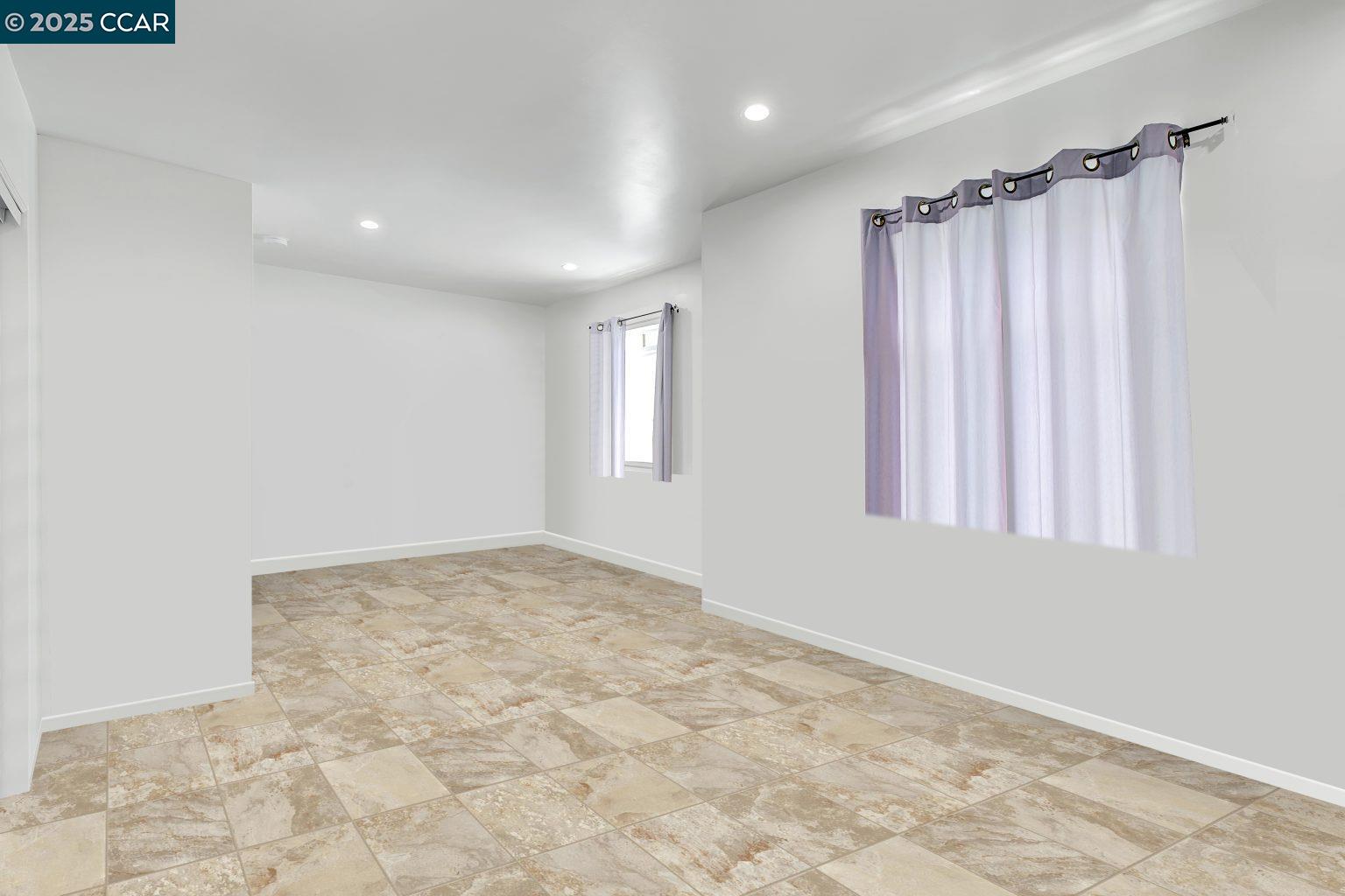 Detail Gallery Image 19 of 25 For 2014 109th Ave, Oakland,  CA 94603 - 3 Beds | 1/1 Baths