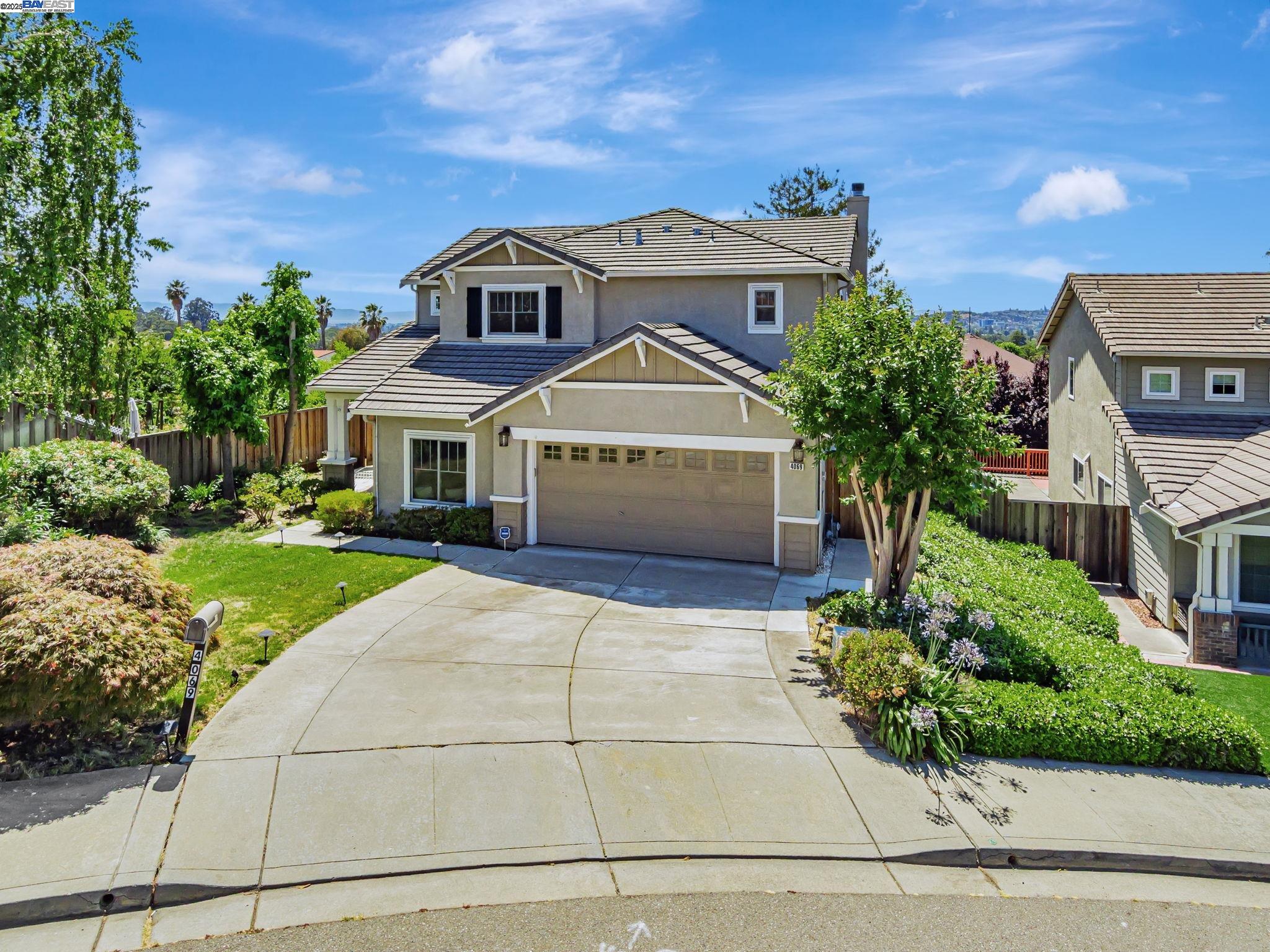 Detail Gallery Image 1 of 1 For 4069 Pergola Ct, Castro Valley,  CA 94552-4881 - 4 Beds | 3 Baths