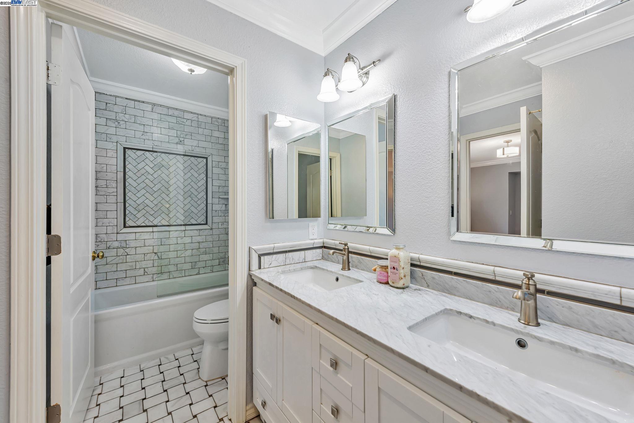 Detail Gallery Image 30 of 58 For 4069 Pergola Ct, Castro Valley,  CA 94552-4881 - 4 Beds | 3 Baths