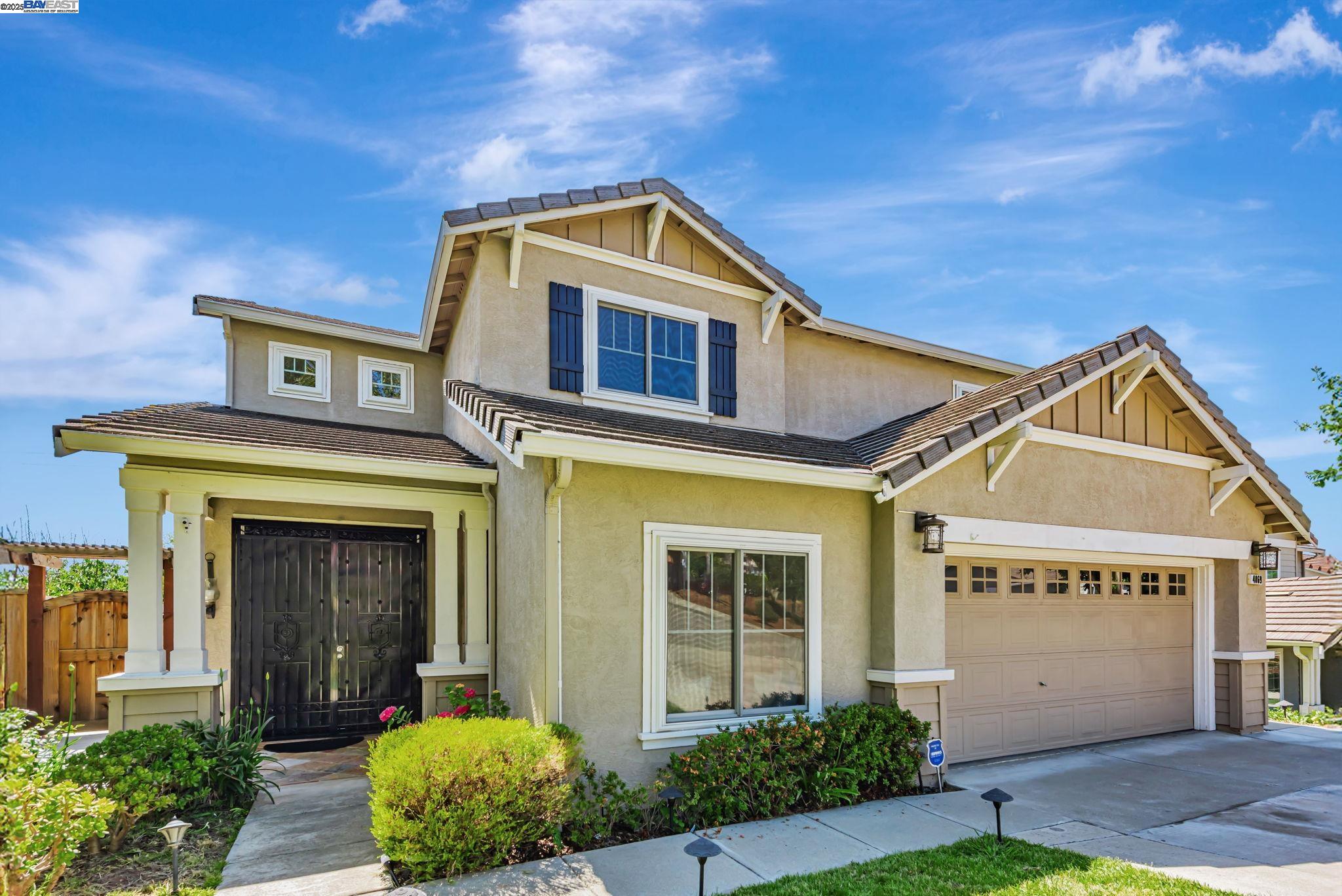 Detail Gallery Image 4 of 58 For 4069 Pergola Ct, Castro Valley,  CA 94552-4881 - 4 Beds | 3 Baths