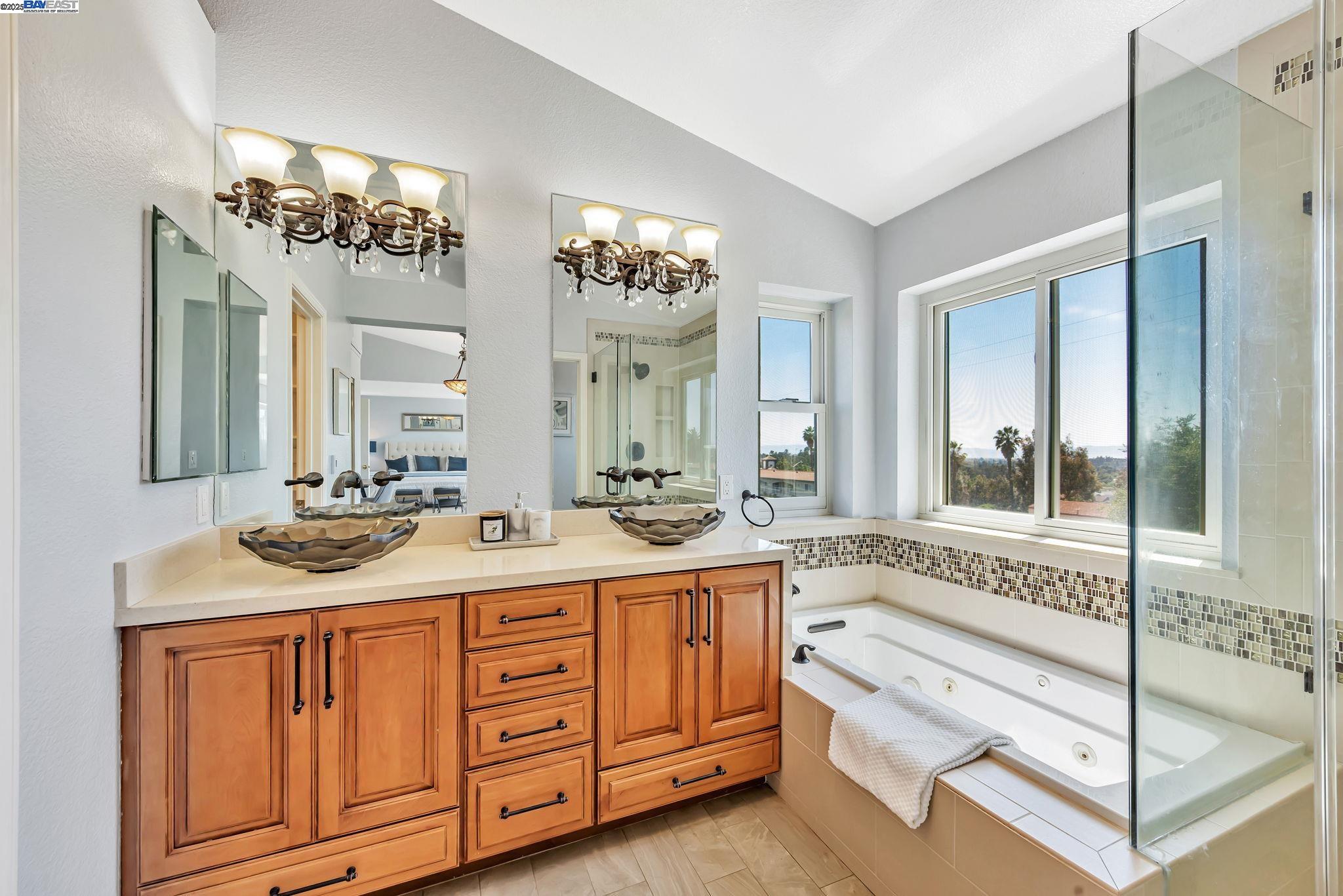 Detail Gallery Image 36 of 58 For 4069 Pergola Ct, Castro Valley,  CA 94552-4881 - 4 Beds | 3 Baths