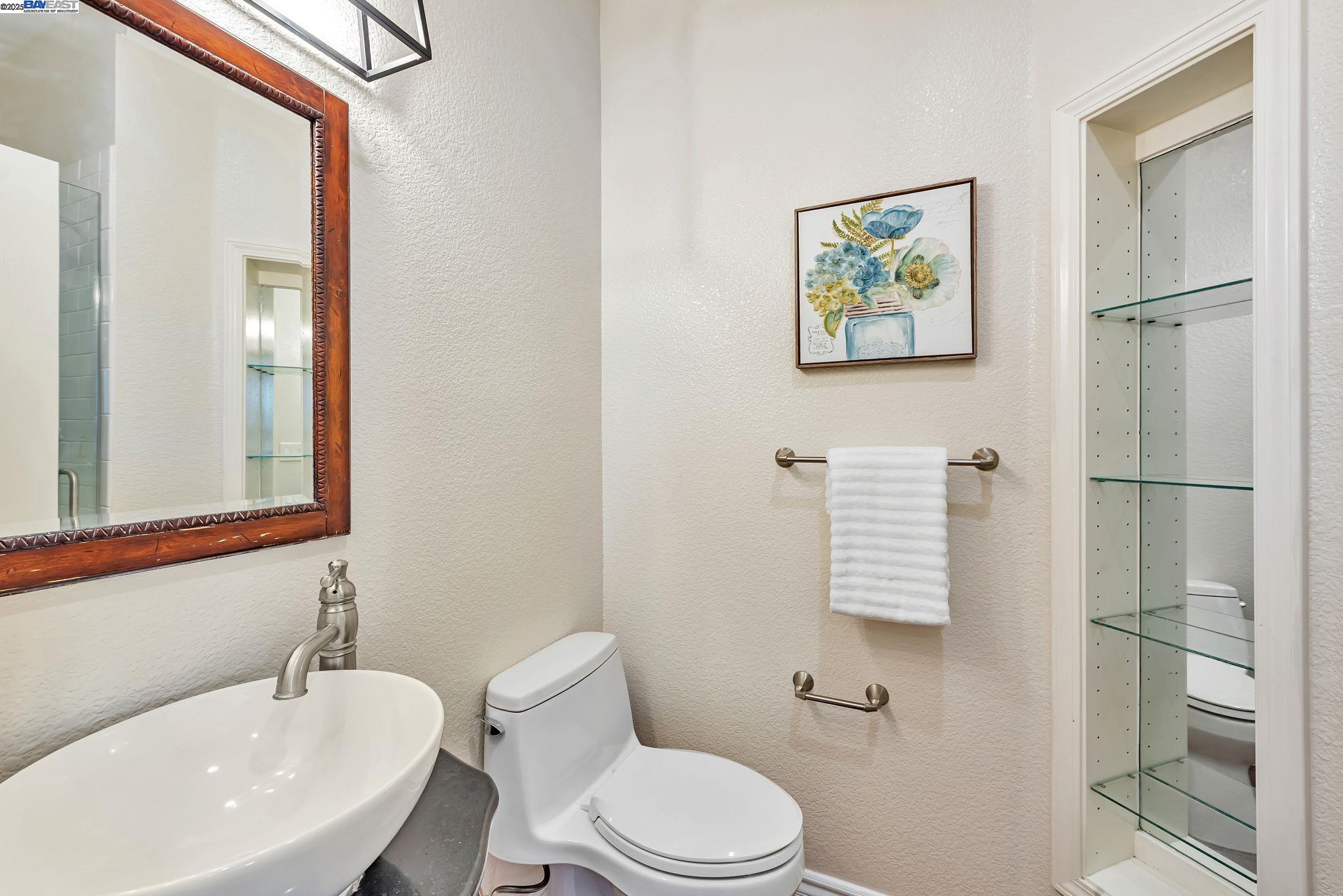 Detail Gallery Image 39 of 58 For 4069 Pergola Ct, Castro Valley,  CA 94552-4881 - 4 Beds | 3 Baths