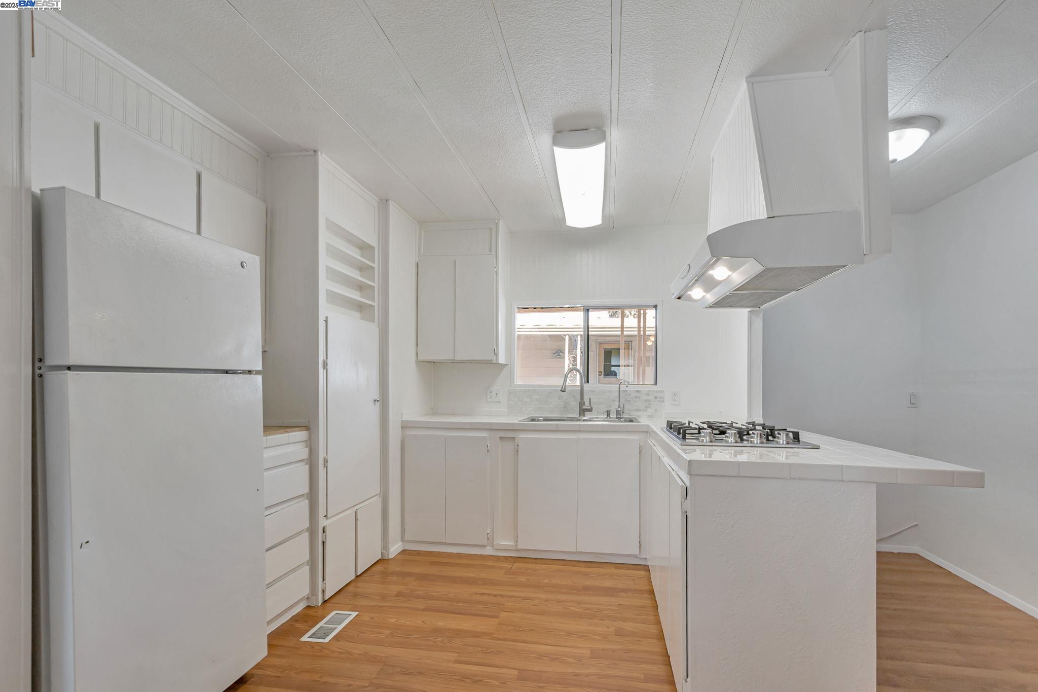 Detail Gallery Image 13 of 40 For 2151 Oakland Rd #269,  San Jose,  CA 95131 - 3 Beds | 2 Baths