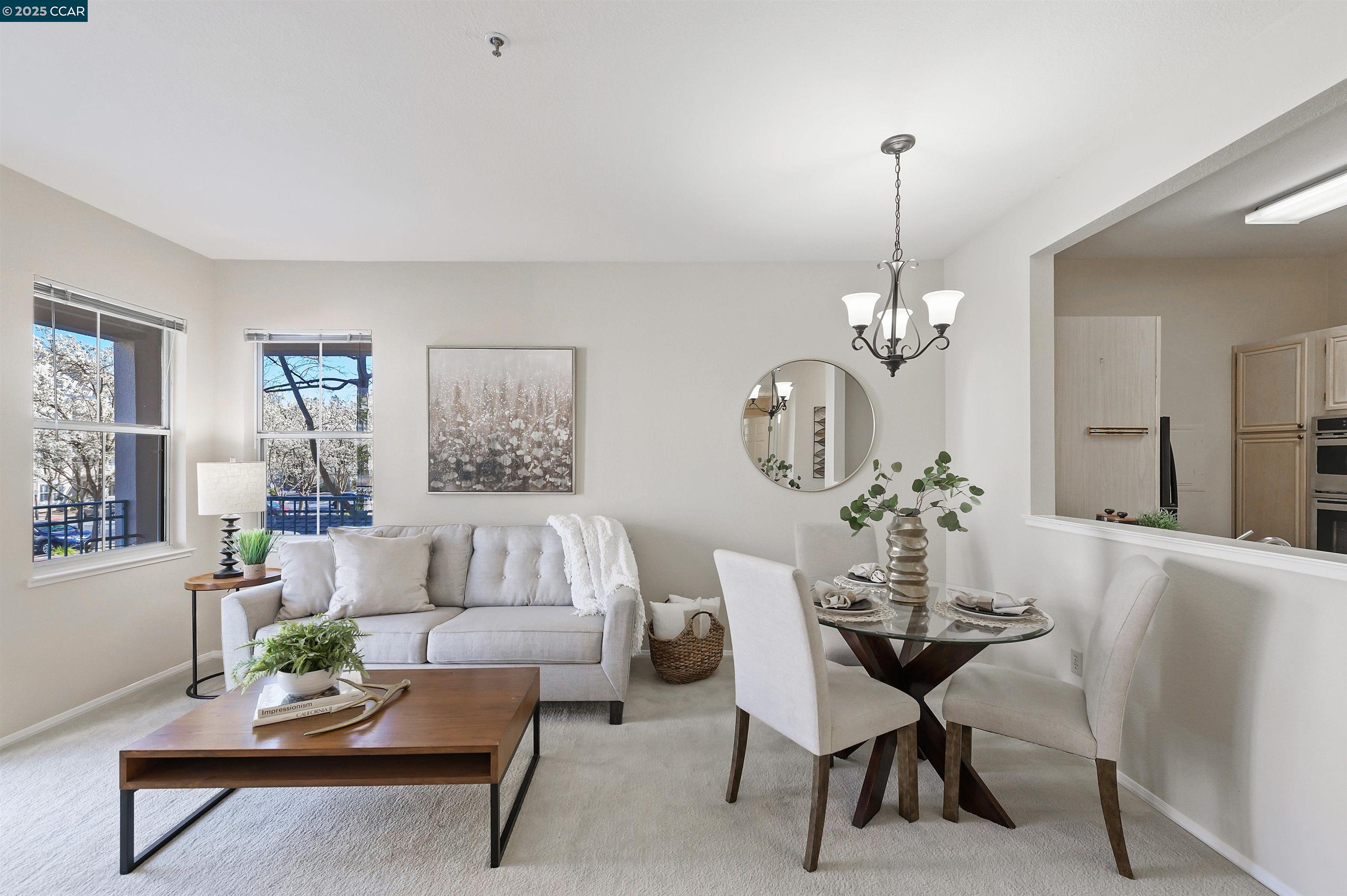 Photo #5: 41103360 Listing 