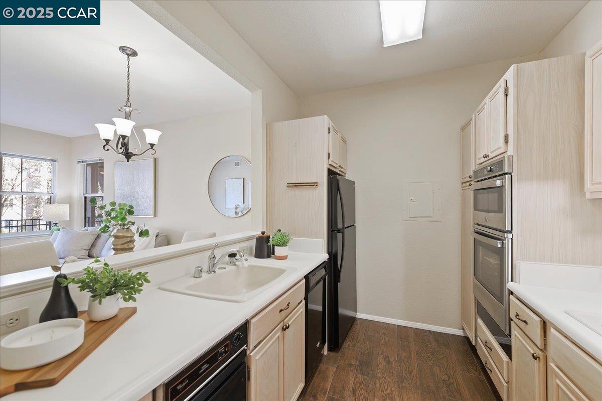 Photo #9: 41103360 Listing: Photo #9