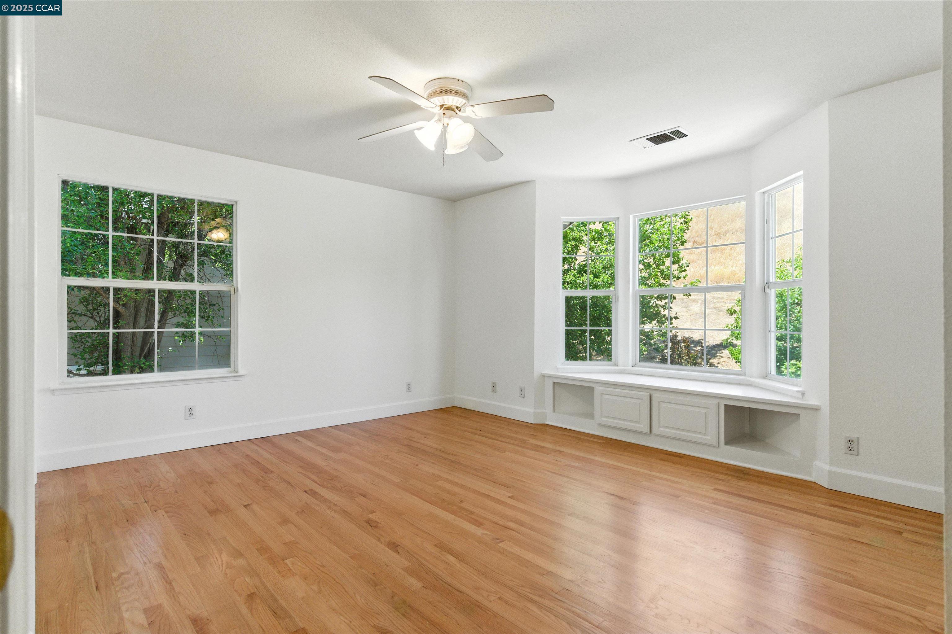 Detail Gallery Image 34 of 60 For 111 Leafield Road, Danville,  CA 94506 - 5 Beds | 4/1 Baths