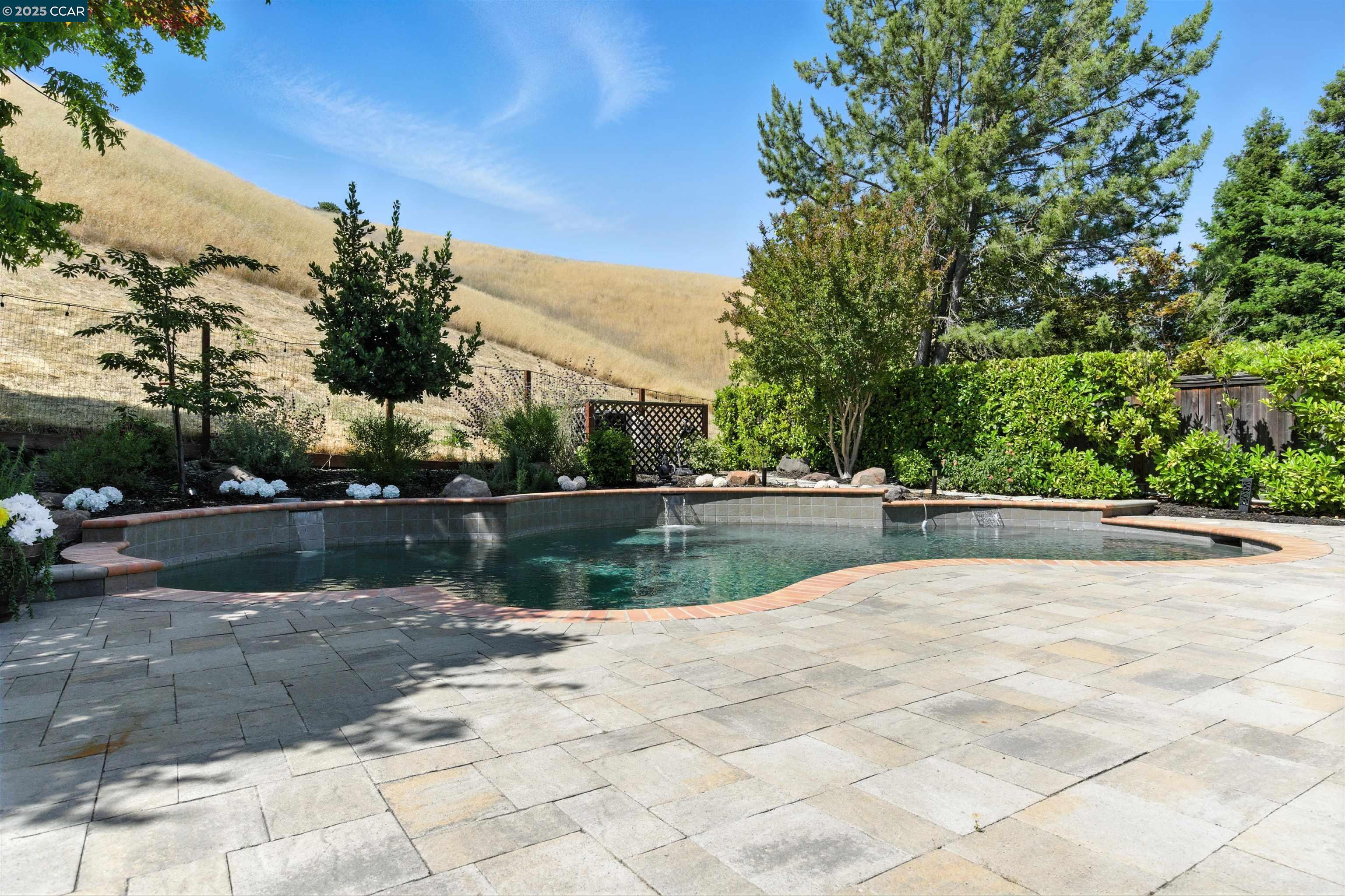 Detail Gallery Image 56 of 60 For 111 Leafield Road, Danville,  CA 94506 - 5 Beds | 4/1 Baths