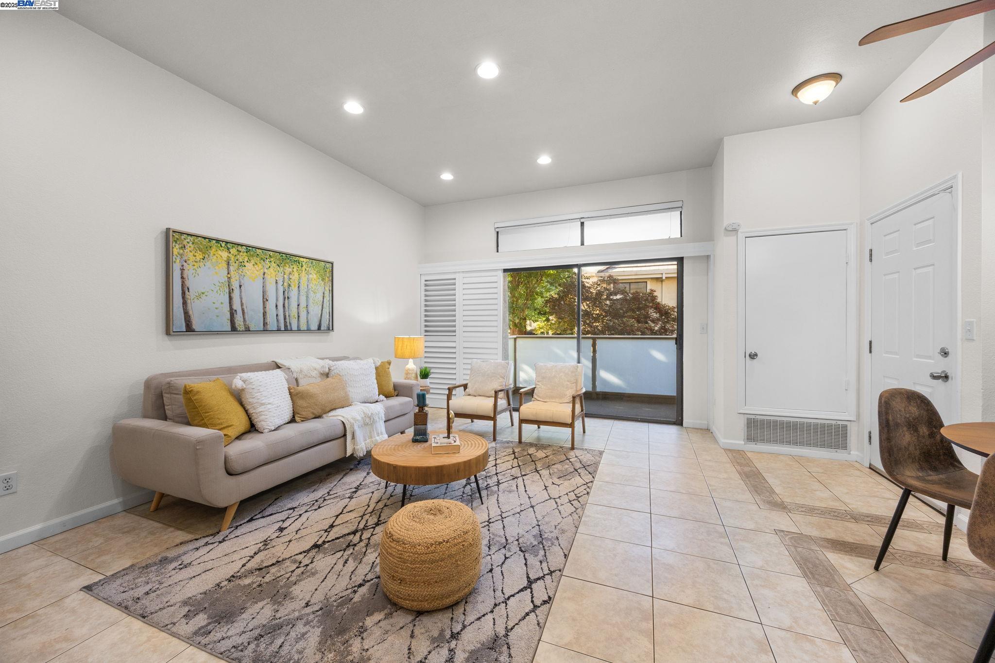 Detail Gallery Image 11 of 51 For 2030 Fostoria Cir, Danville,  CA 94526 - 3 Beds | 2 Baths
