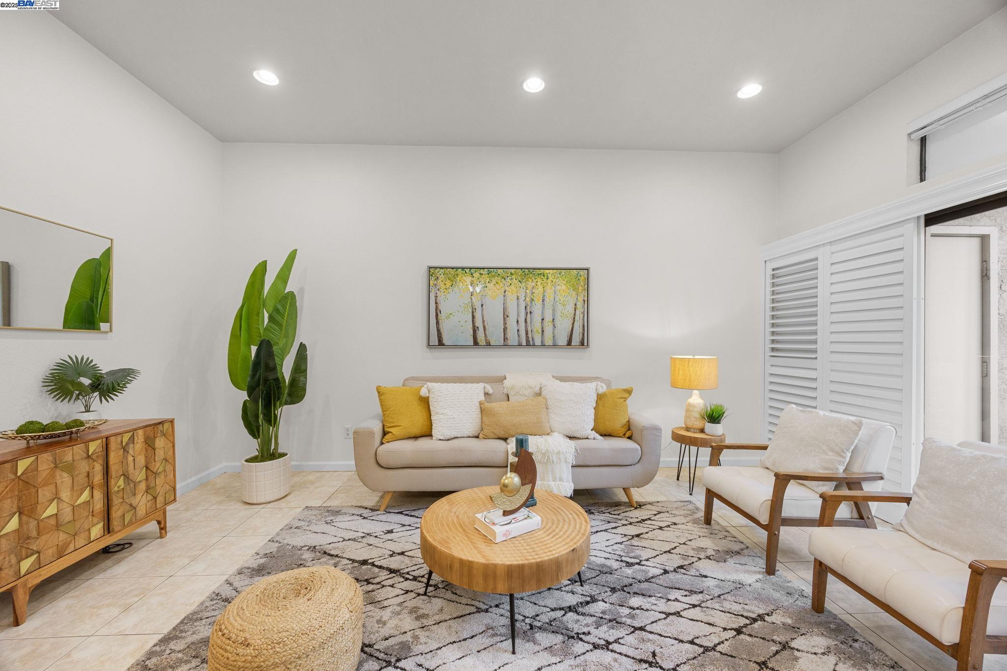 Detail Gallery Image 3 of 51 For 2030 Fostoria Cir, Danville,  CA 94526 - 3 Beds | 2 Baths