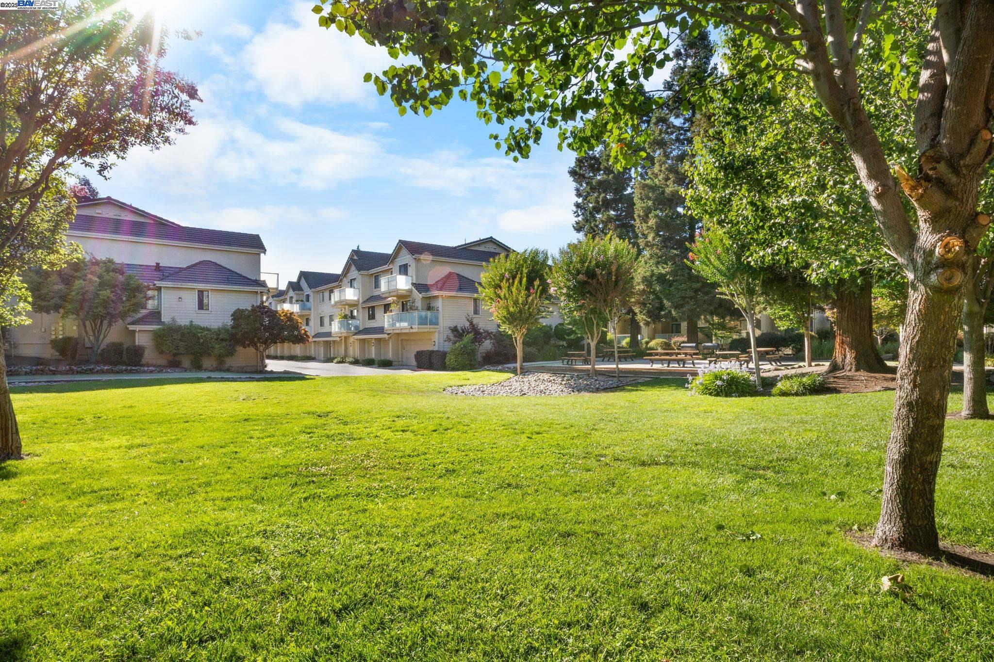 Detail Gallery Image 35 of 51 For 2030 Fostoria Cir, Danville,  CA 94526 - 3 Beds | 2 Baths