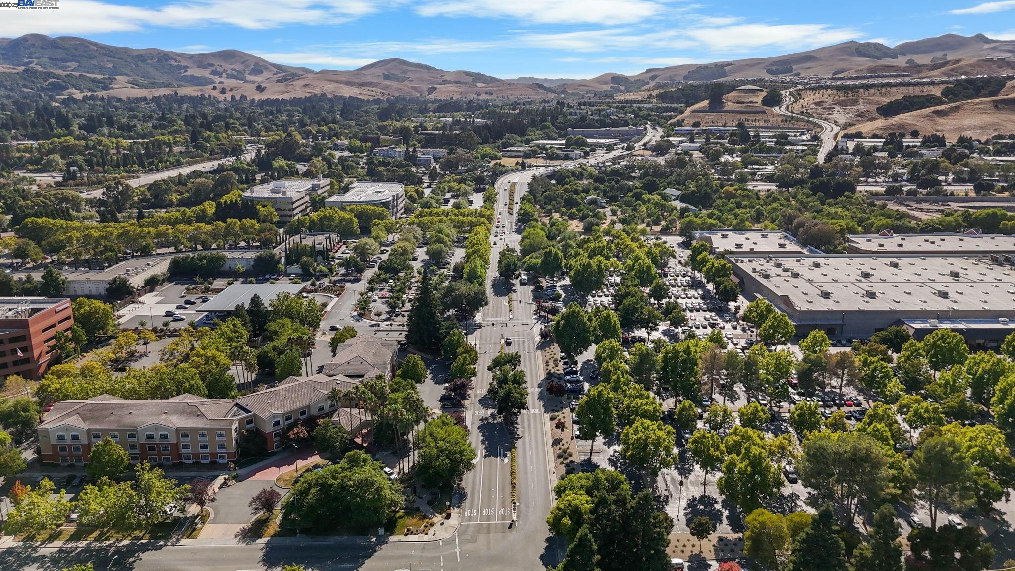 Detail Gallery Image 41 of 51 For 2030 Fostoria Cir, Danville,  CA 94526 - 3 Beds | 2 Baths